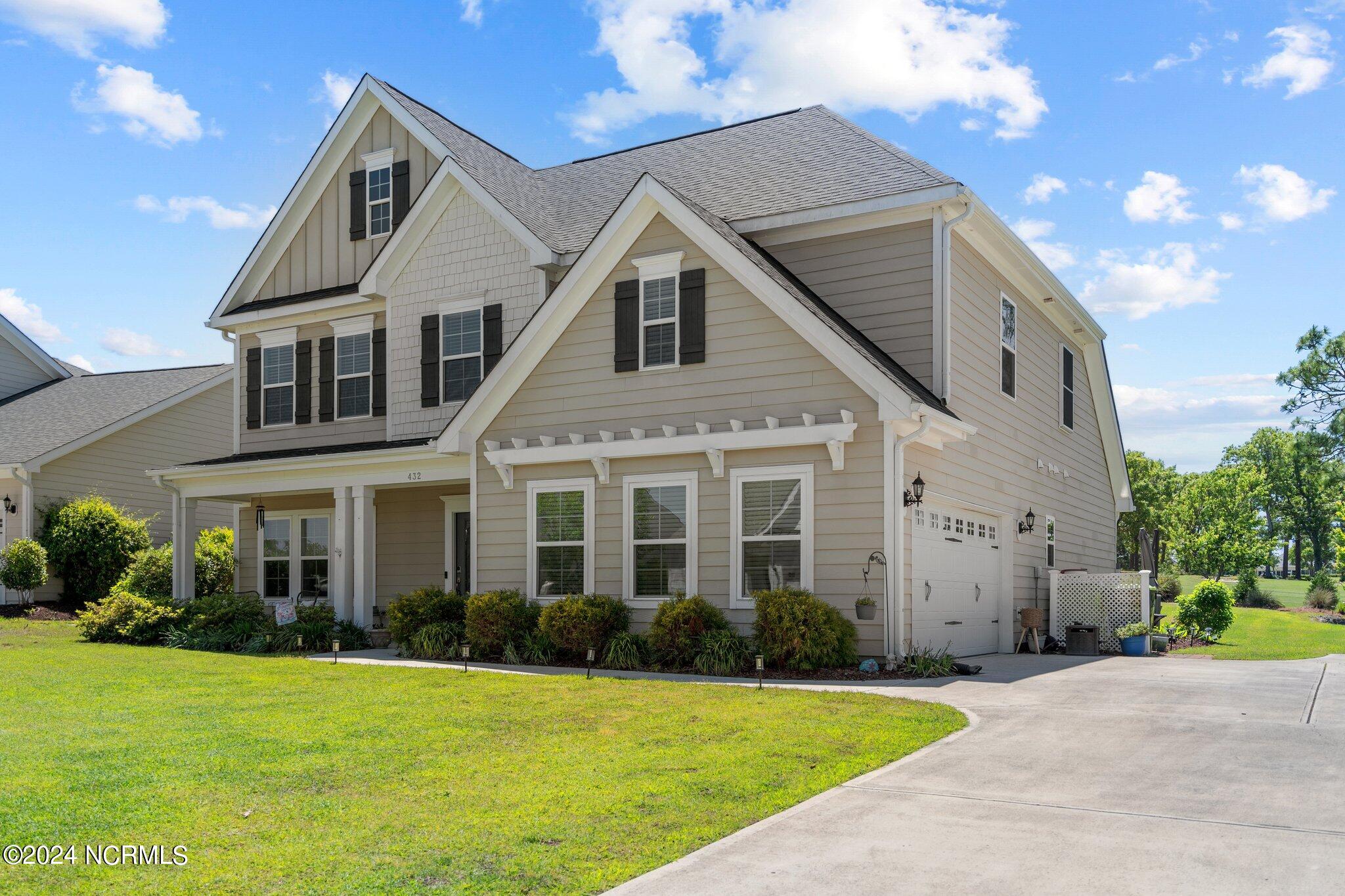 432 Island End Court