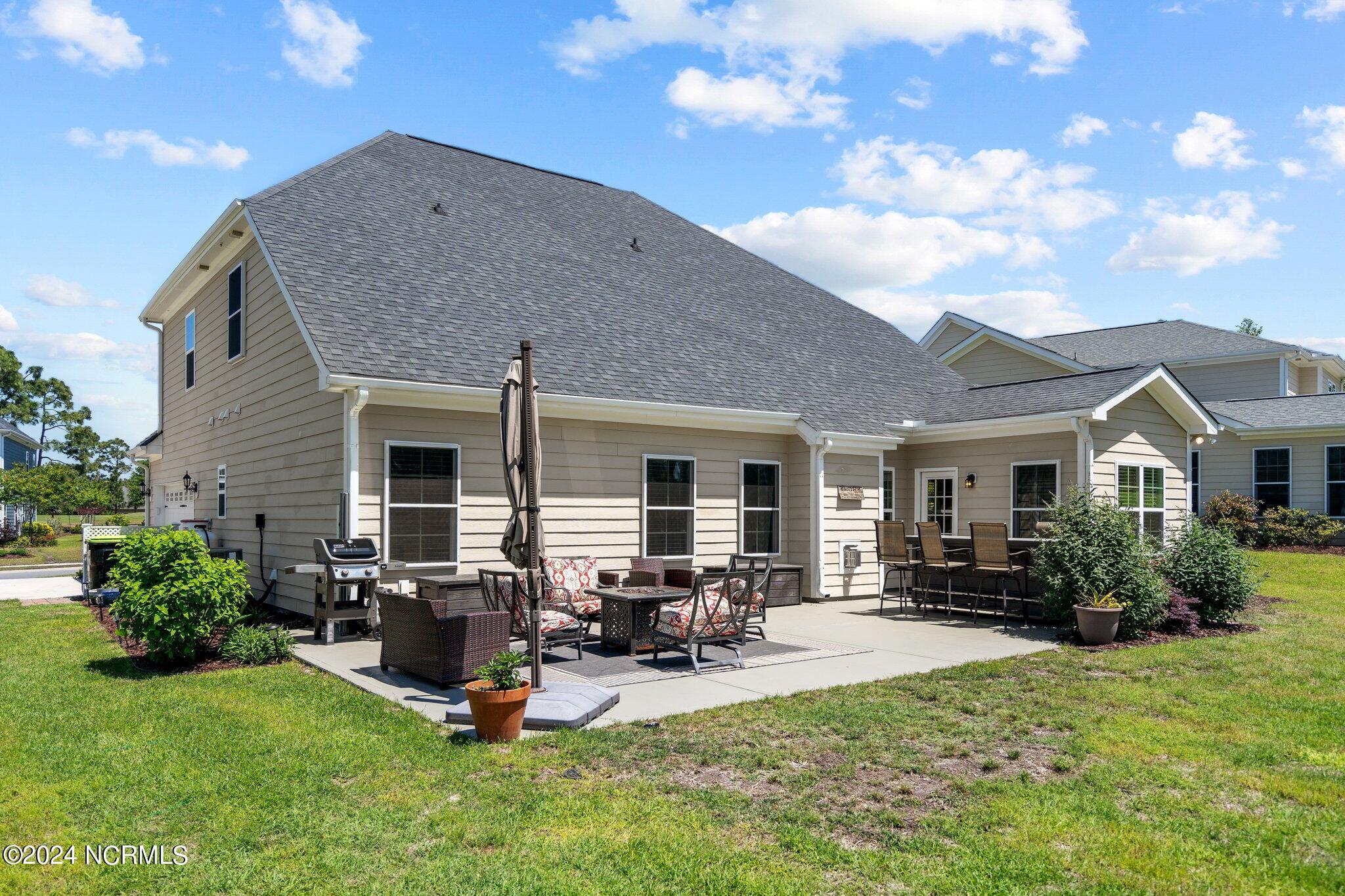 432 Island End Court