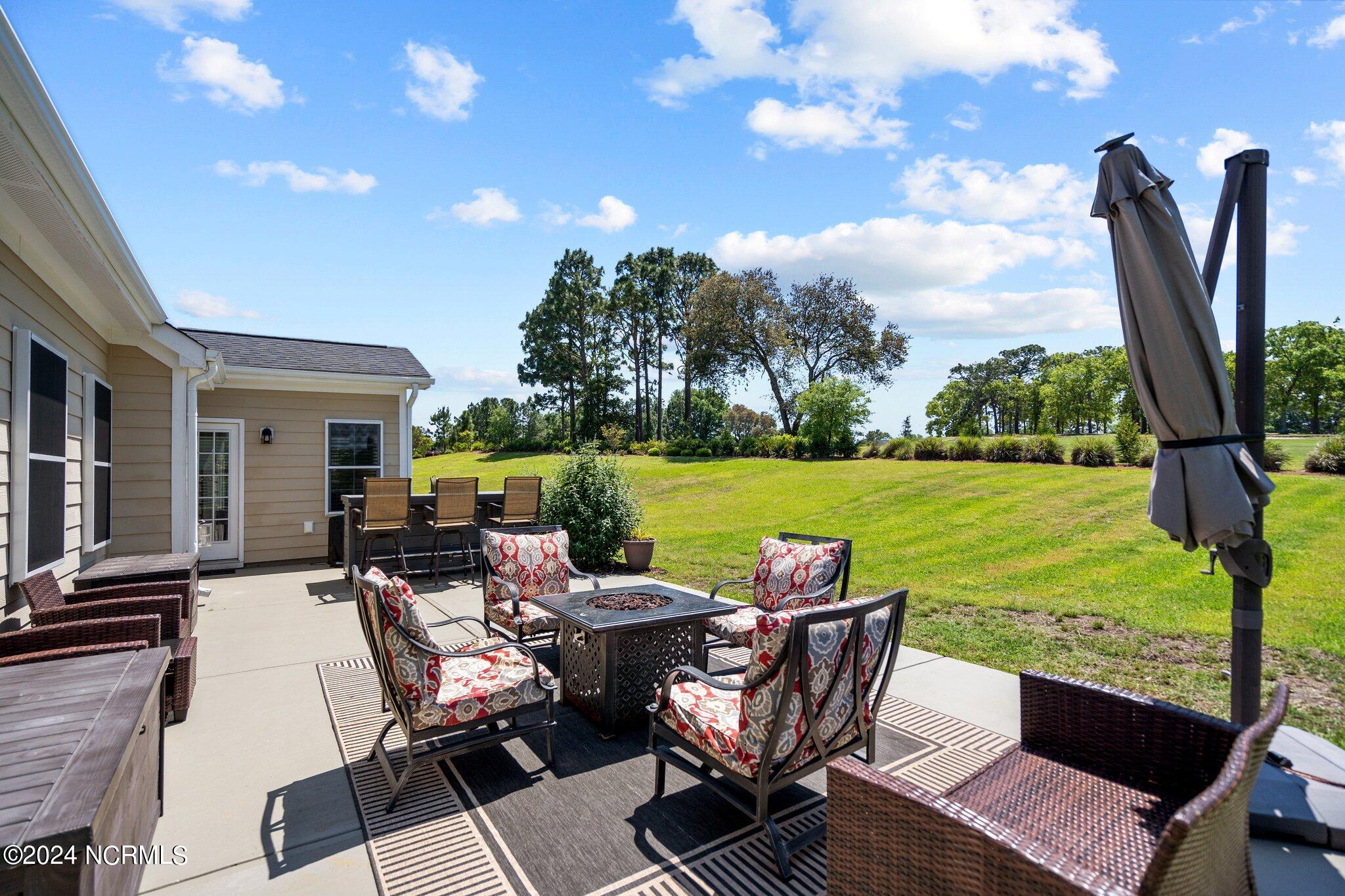 432 Island End Court