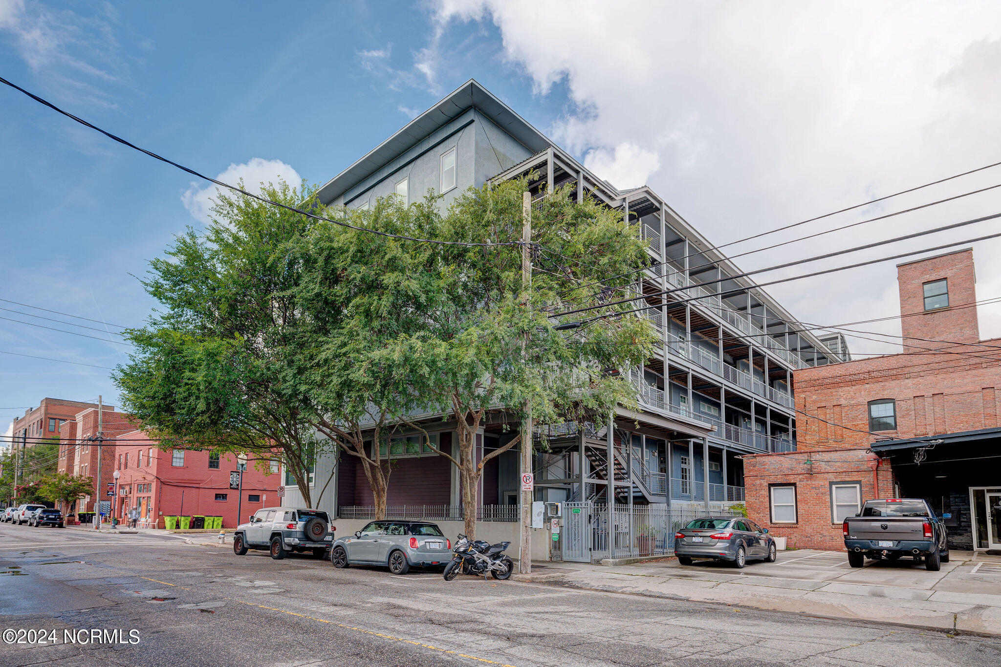 801 N 4th Street, 202