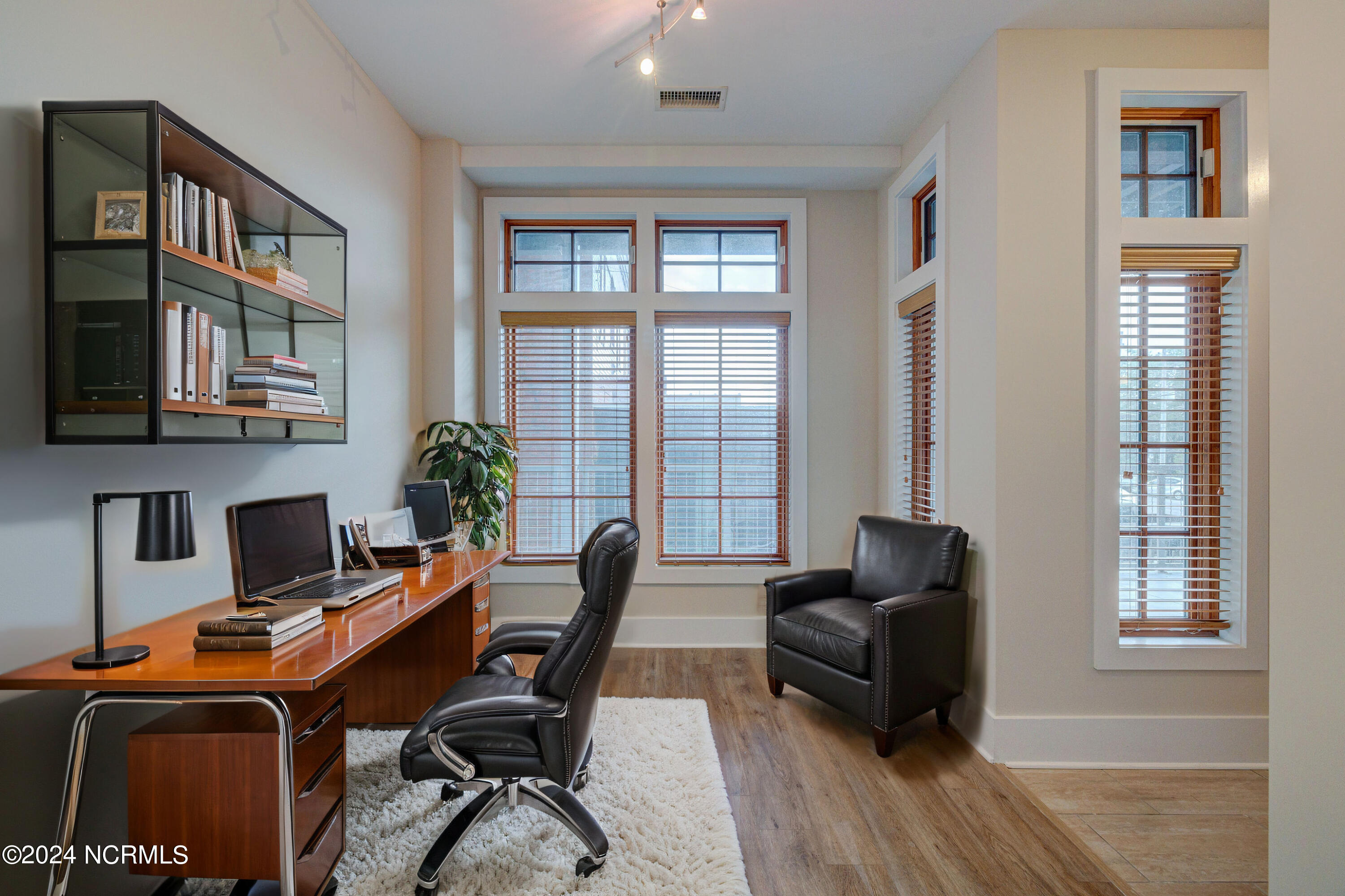 801 N 4th Street, 202