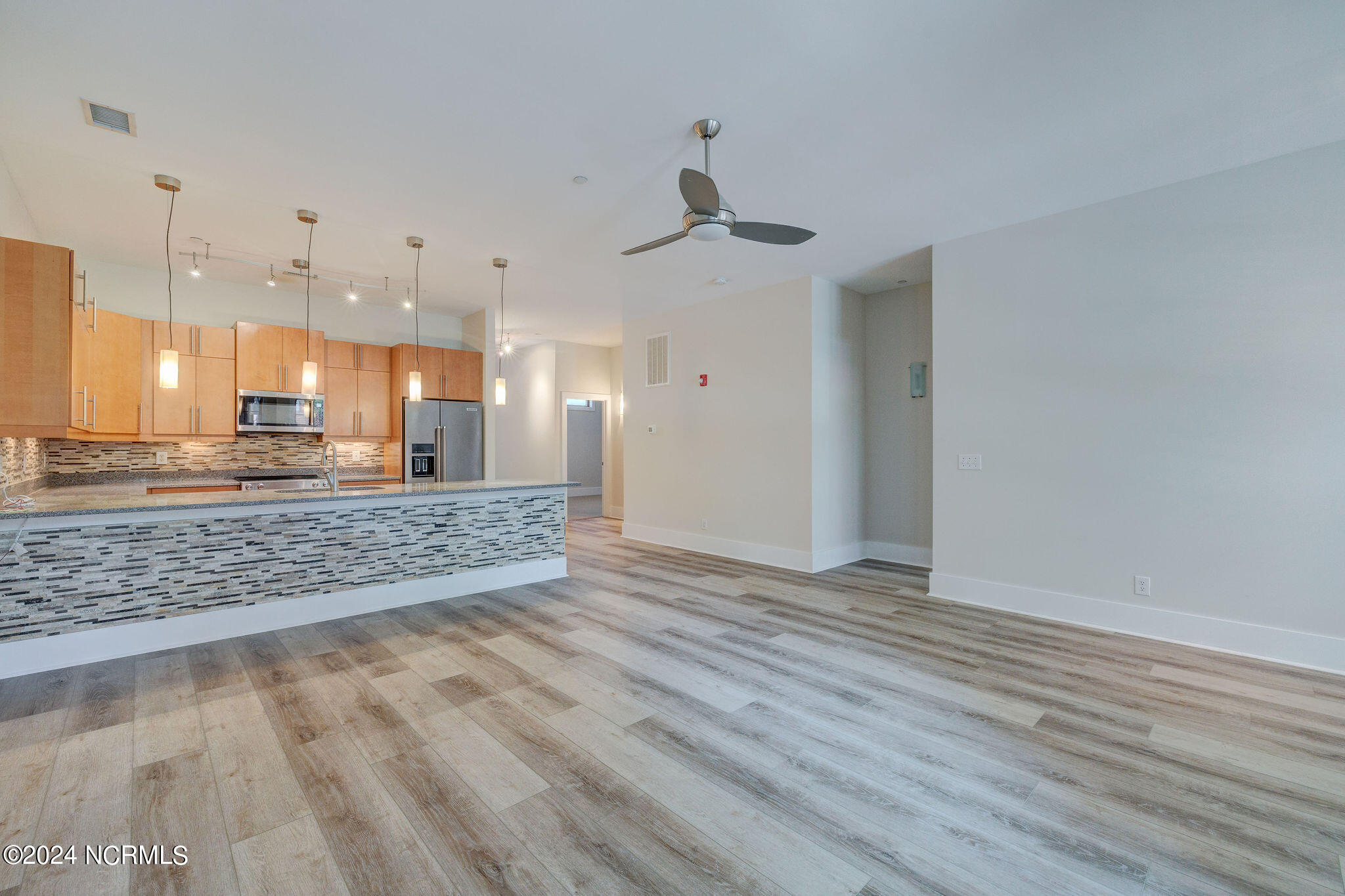 801 N 4th Street, 202