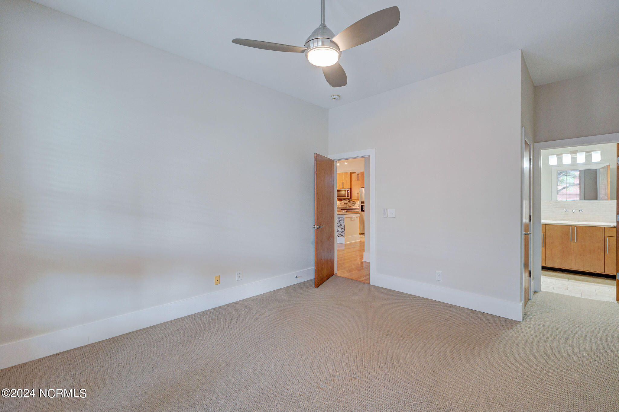 801 N 4th Street, 202