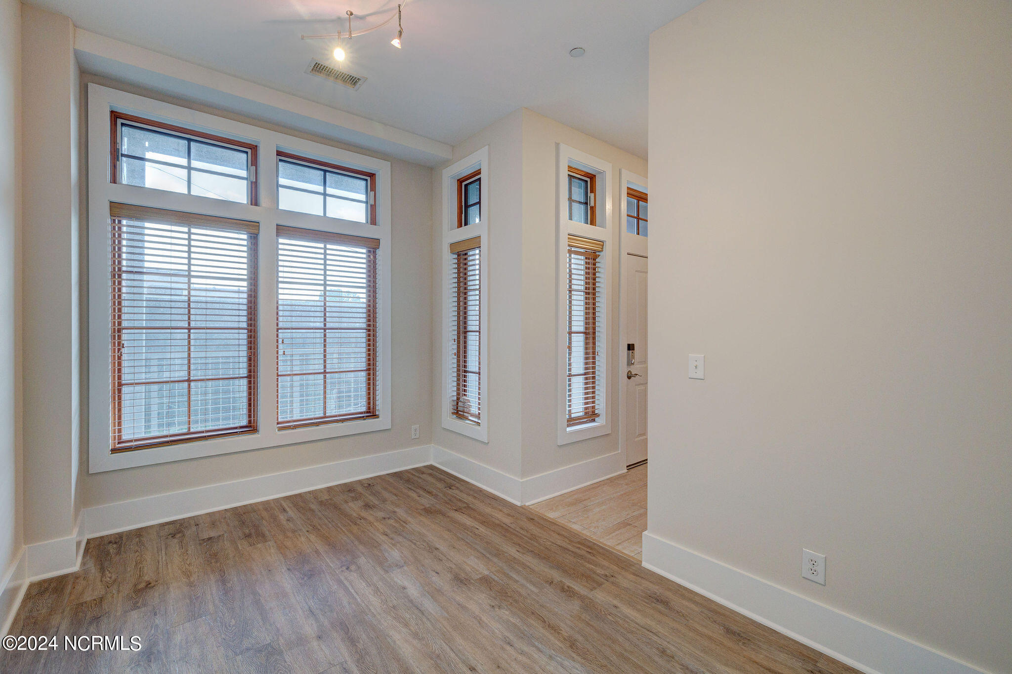 801 N 4th Street, 202