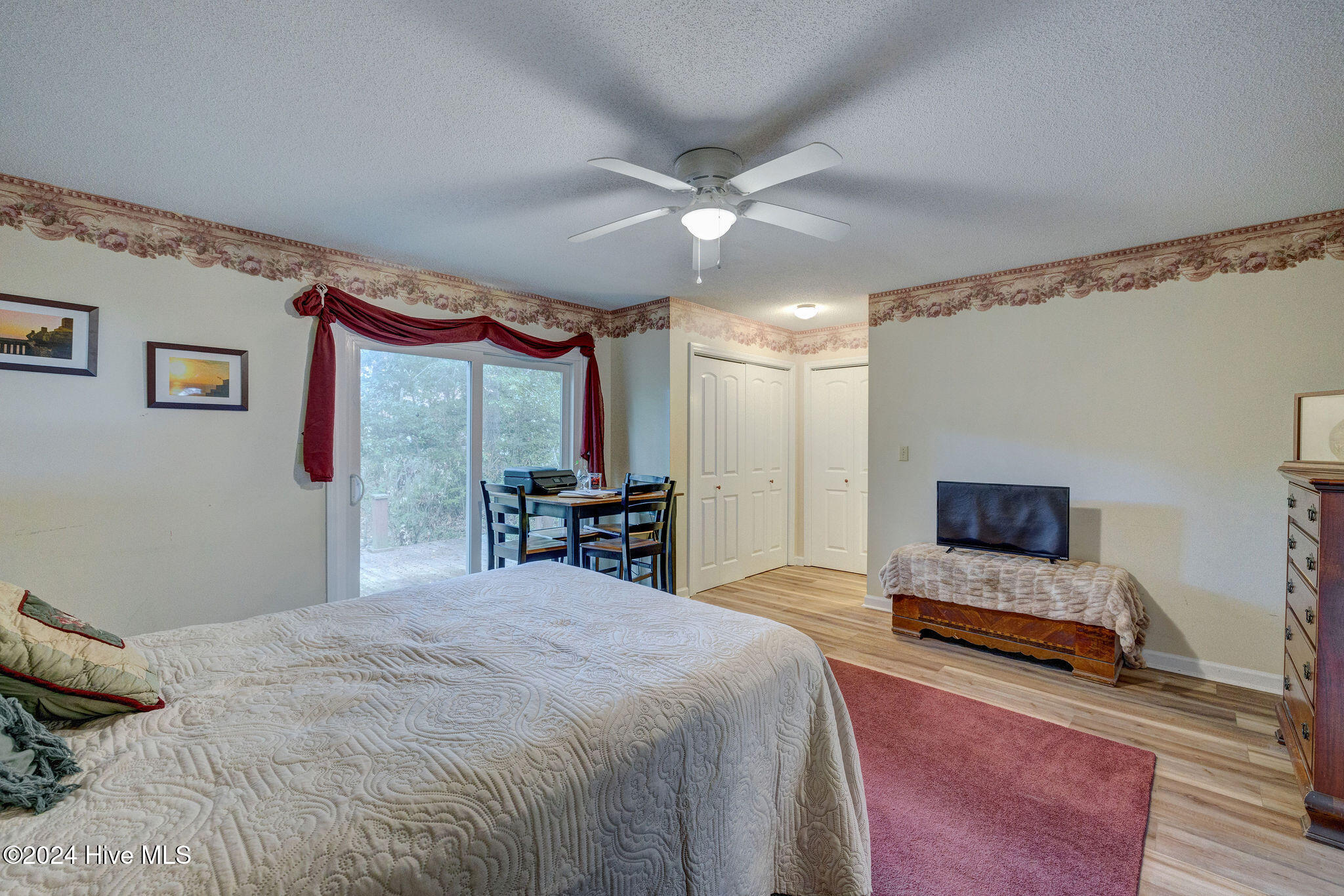 125 Mark Twain Drive