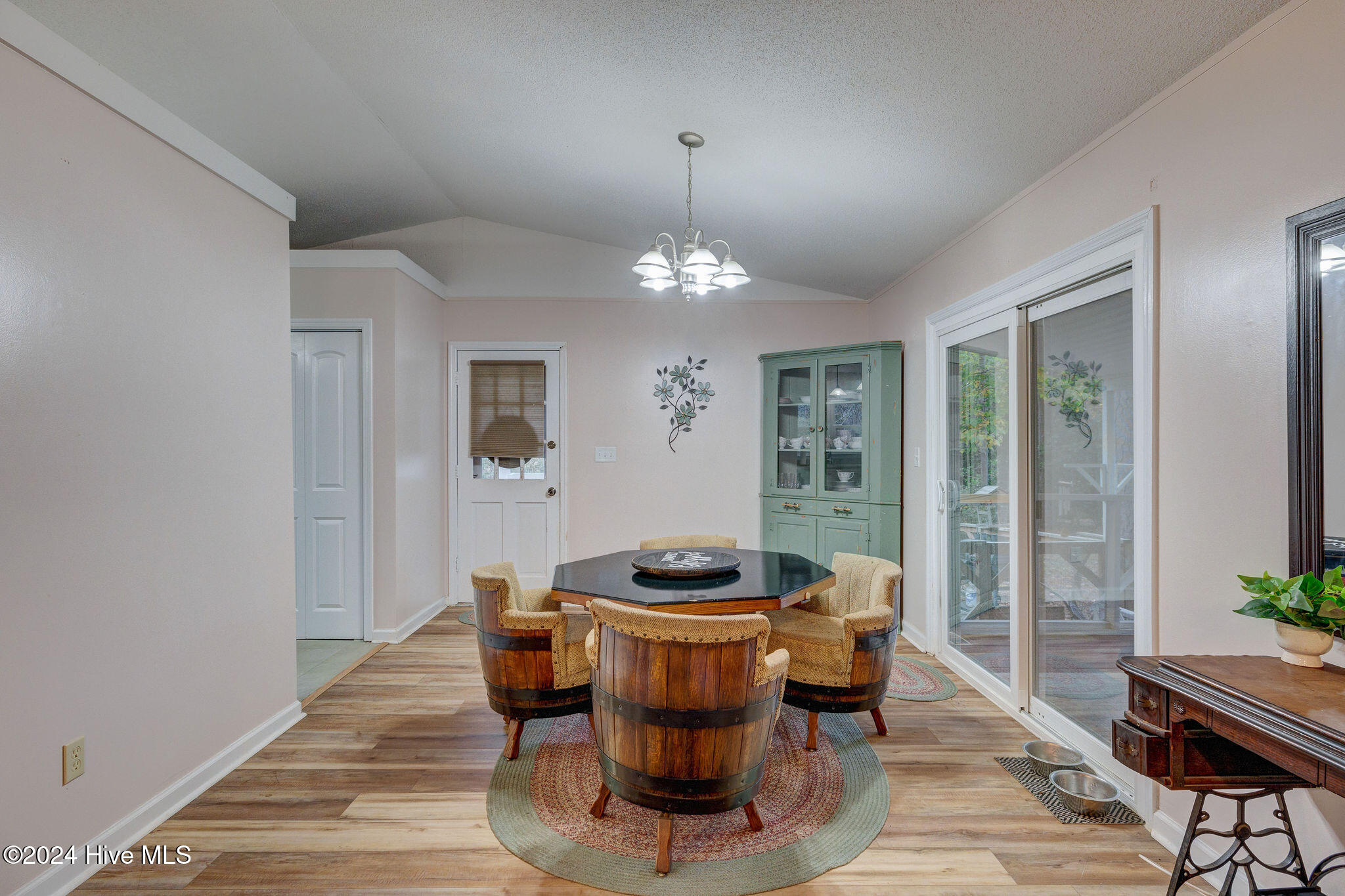 125 Mark Twain Drive