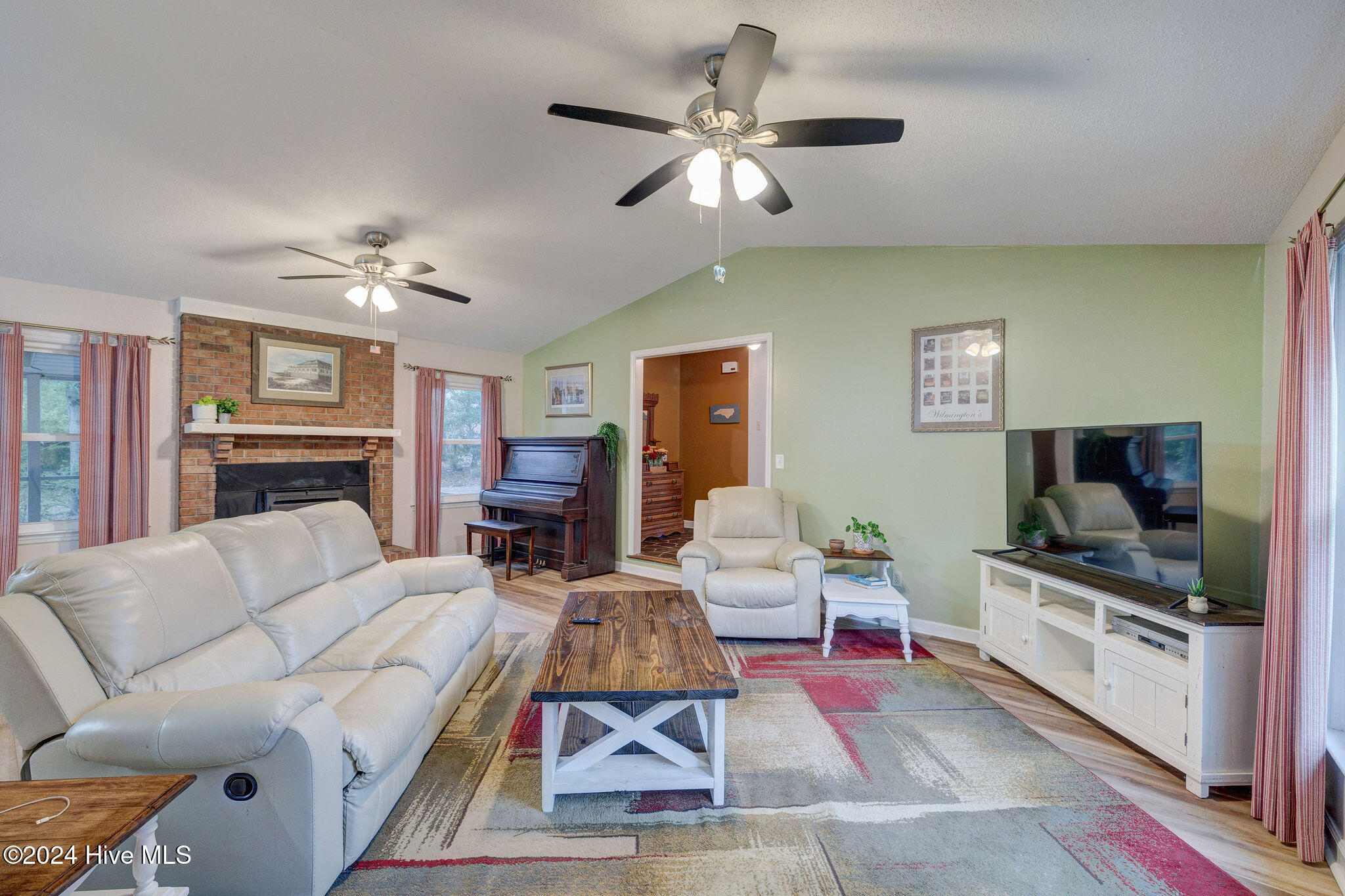 125 Mark Twain Drive