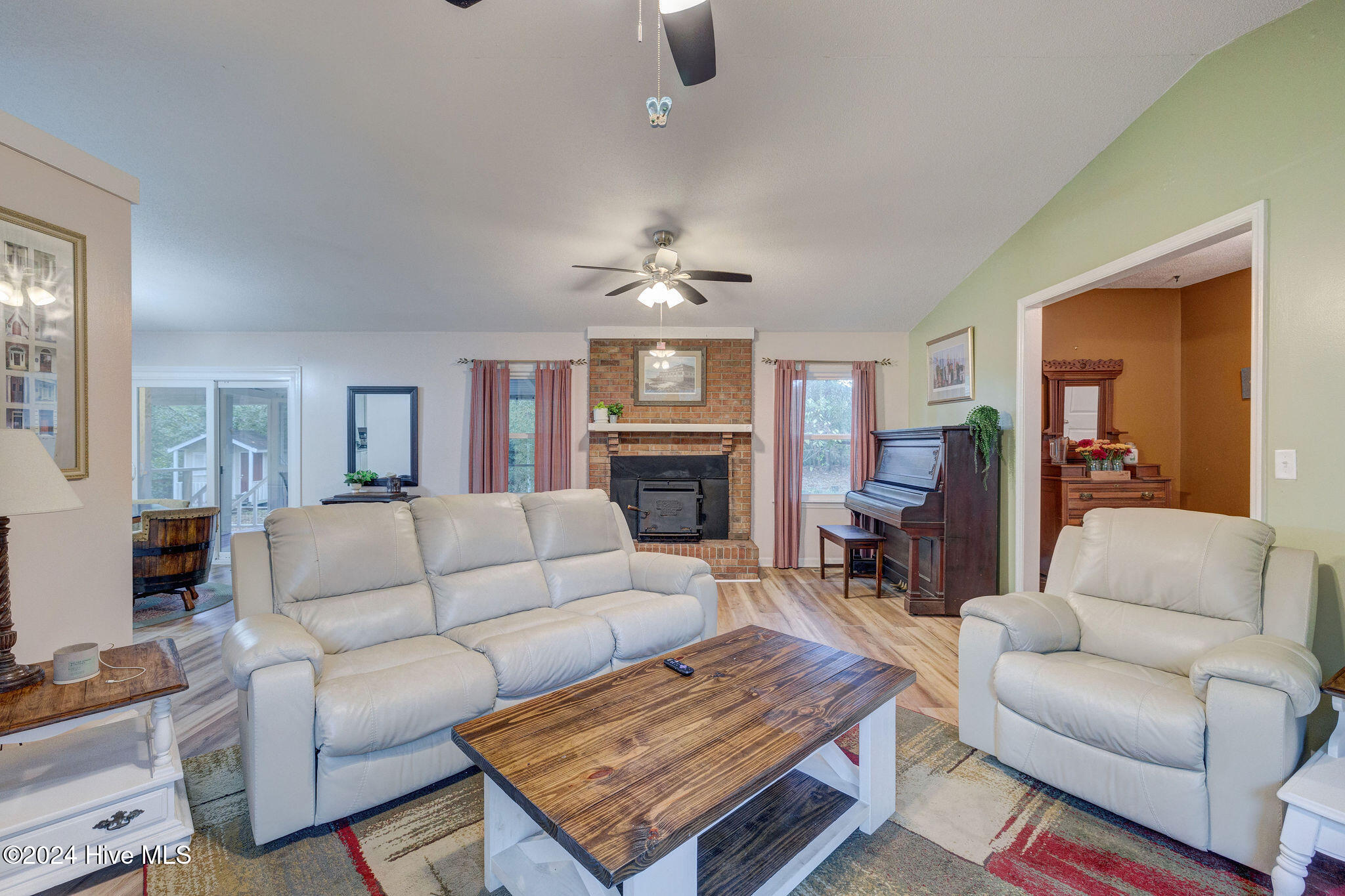 125 Mark Twain Drive