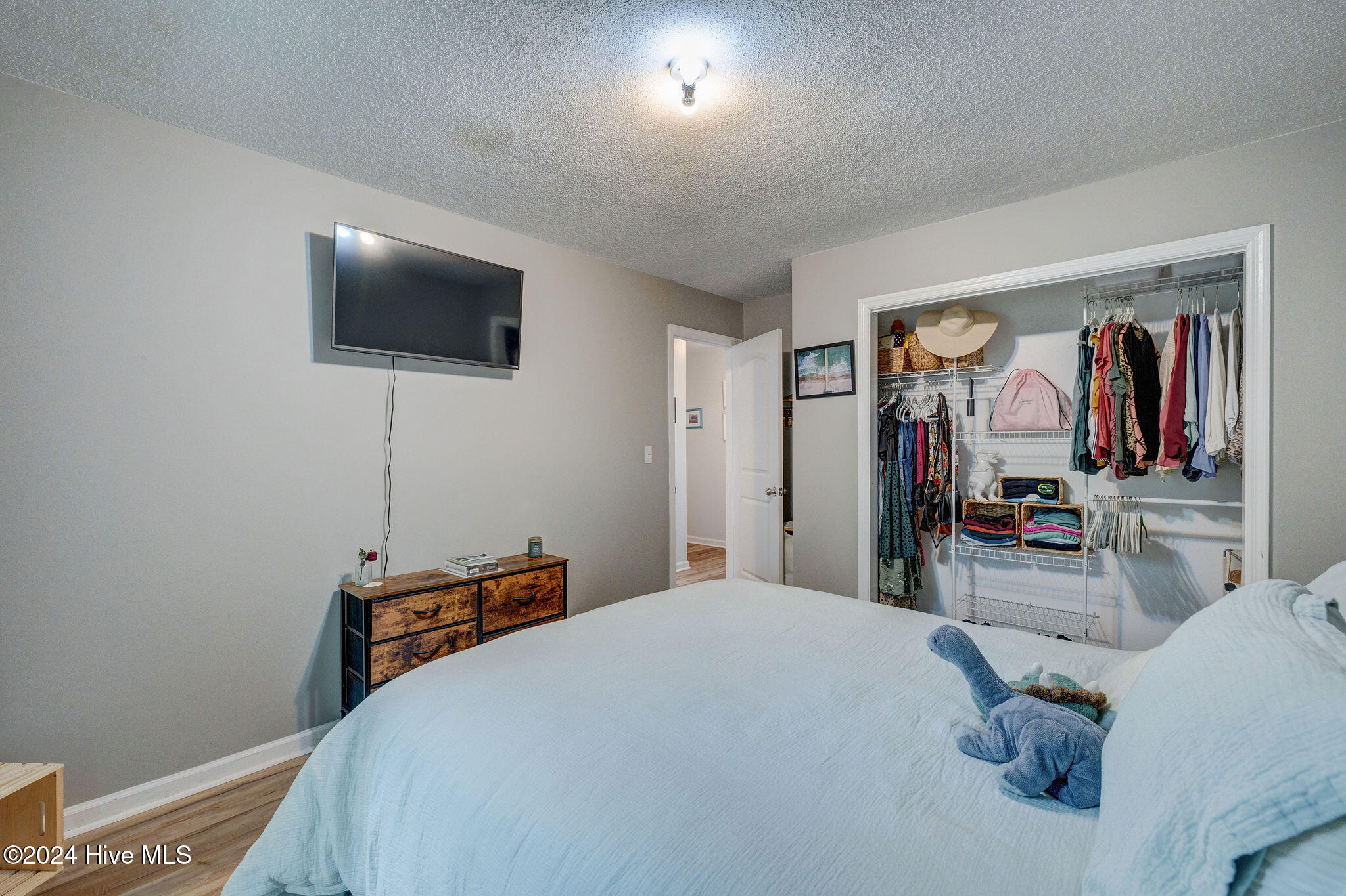 125 Mark Twain Drive