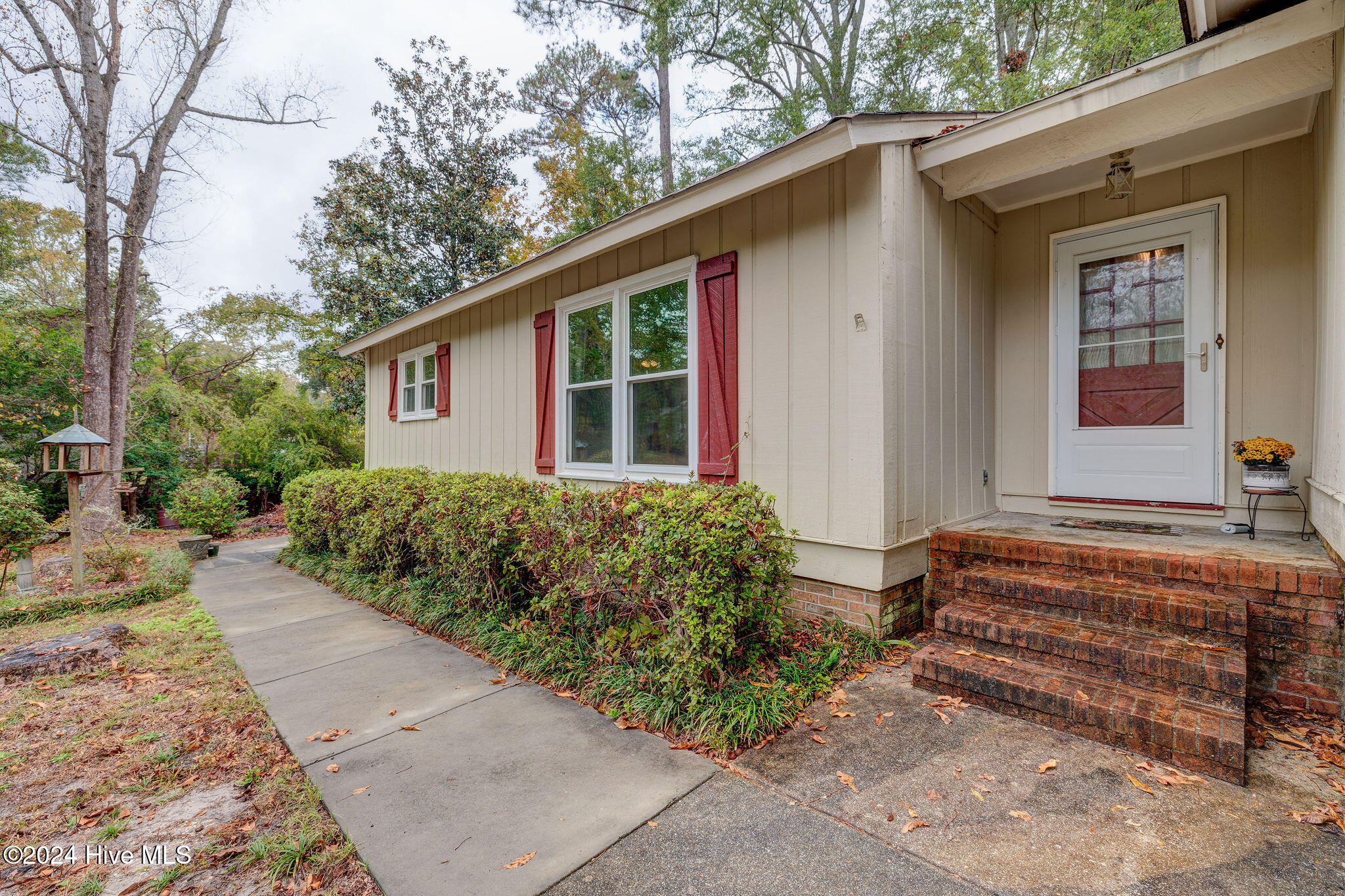 125 Mark Twain Drive