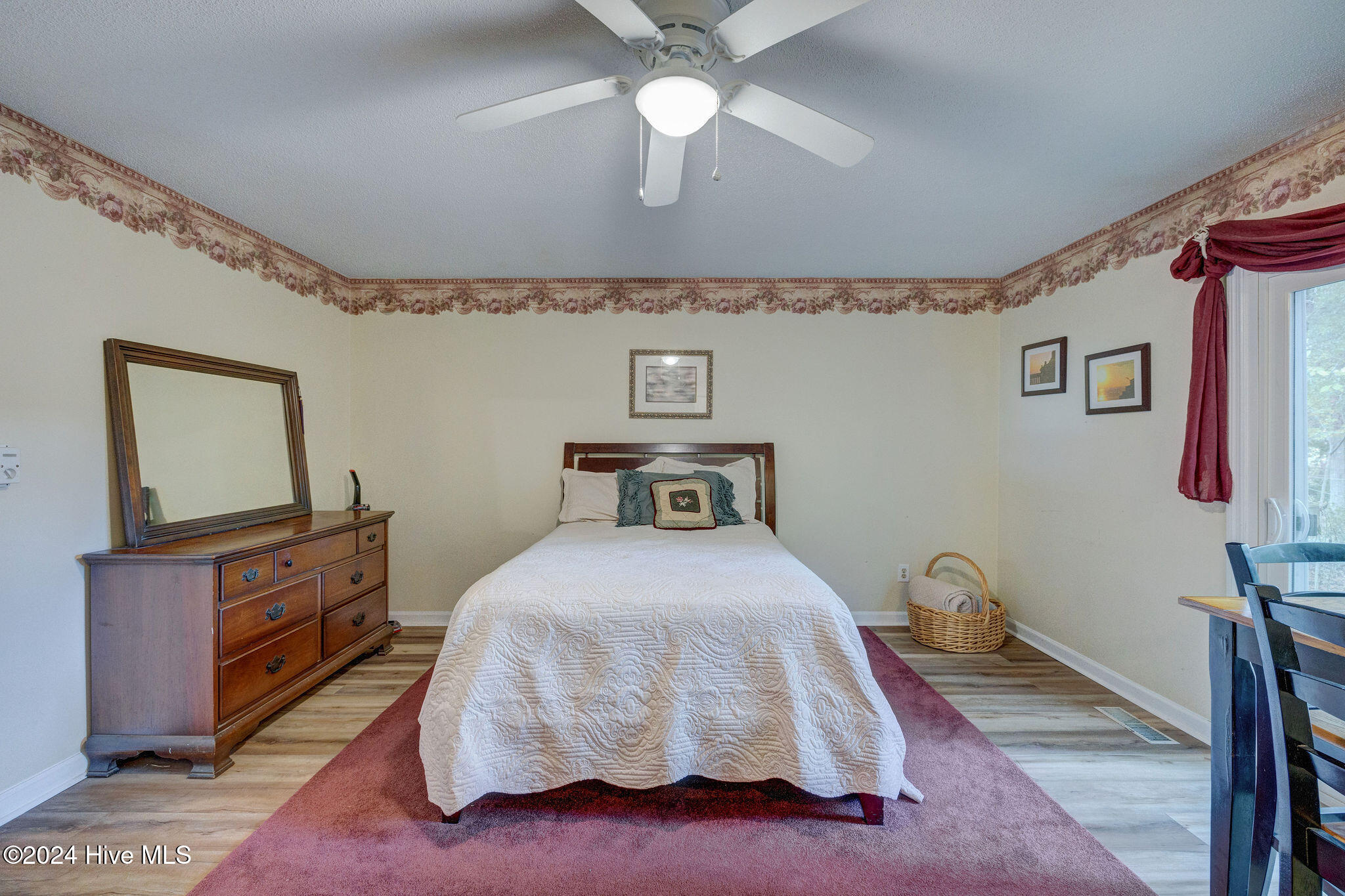 125 Mark Twain Drive