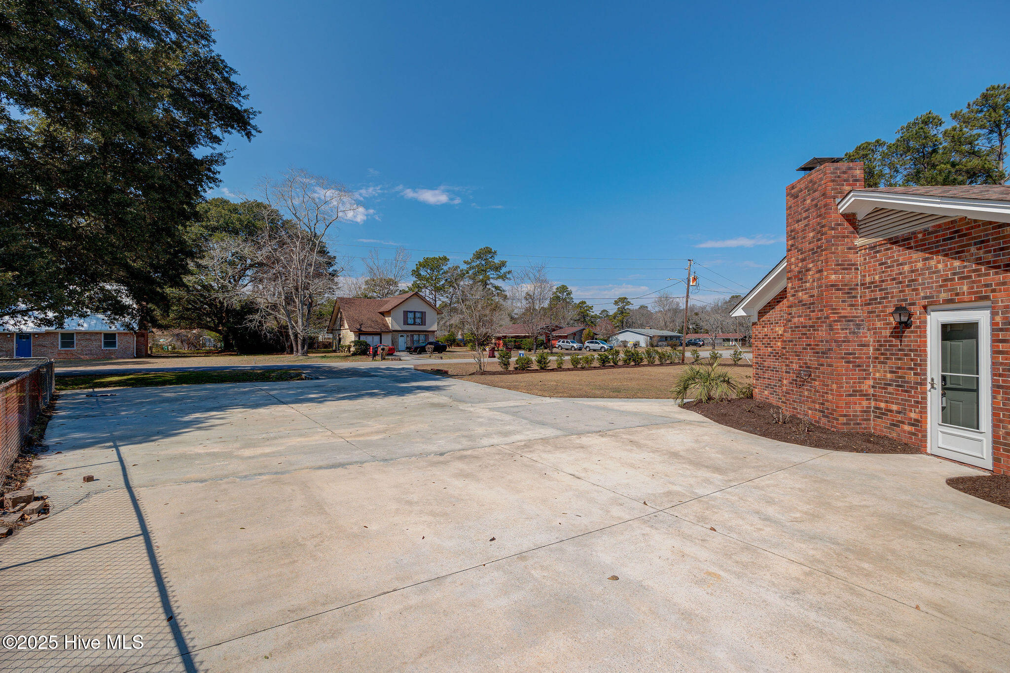 214 Deerfield Road