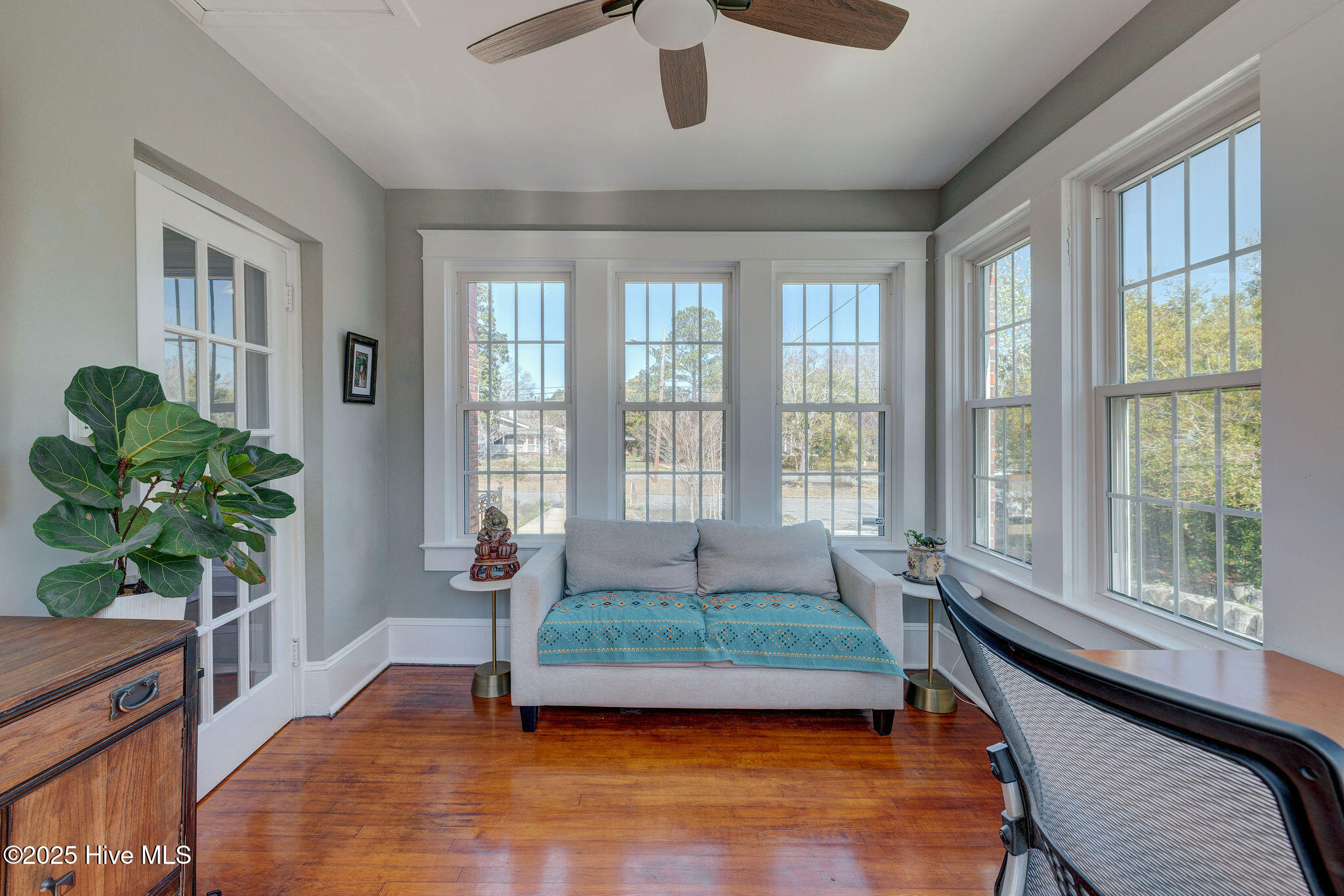 128 Northern Boulevard