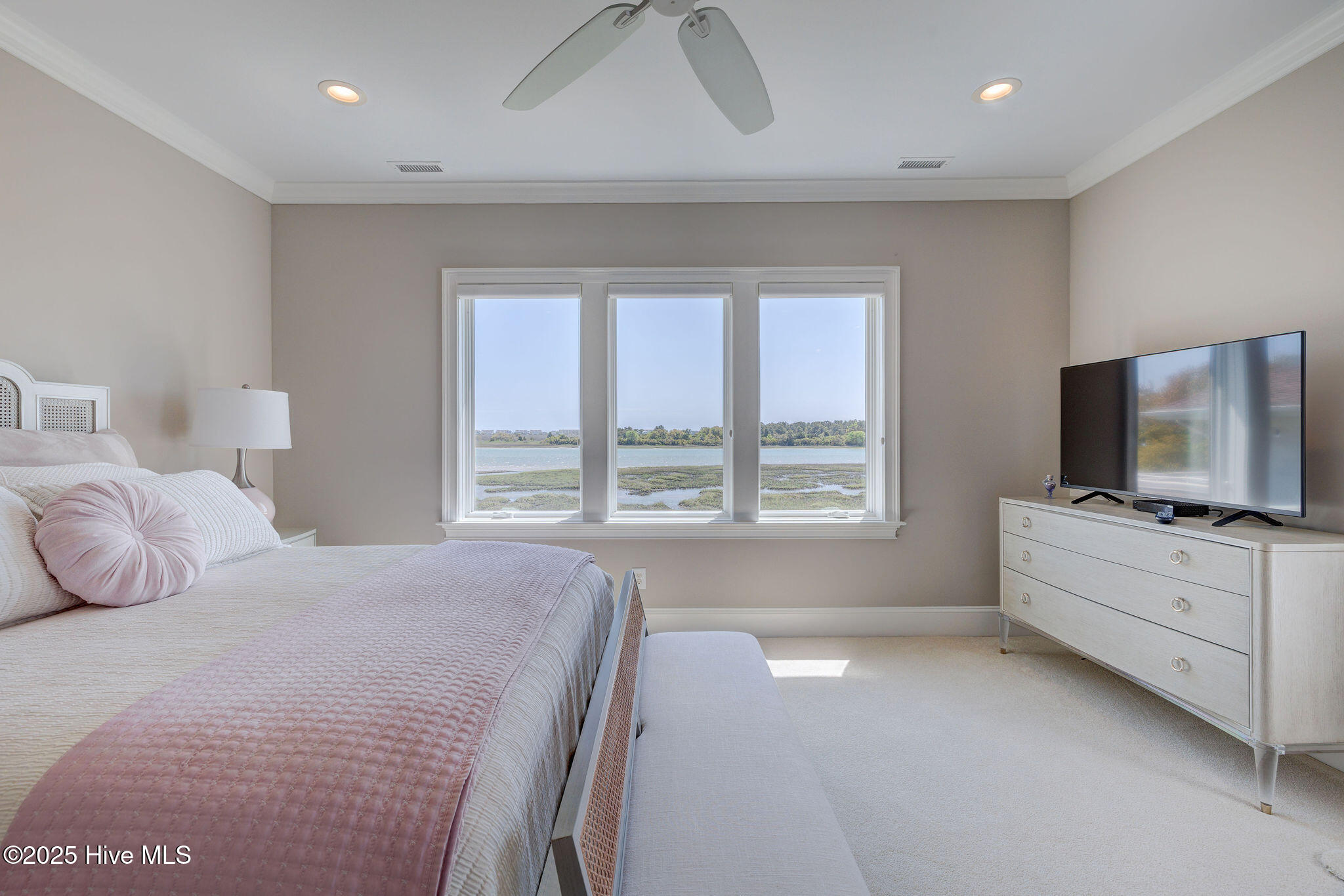 1101 Harborway Place