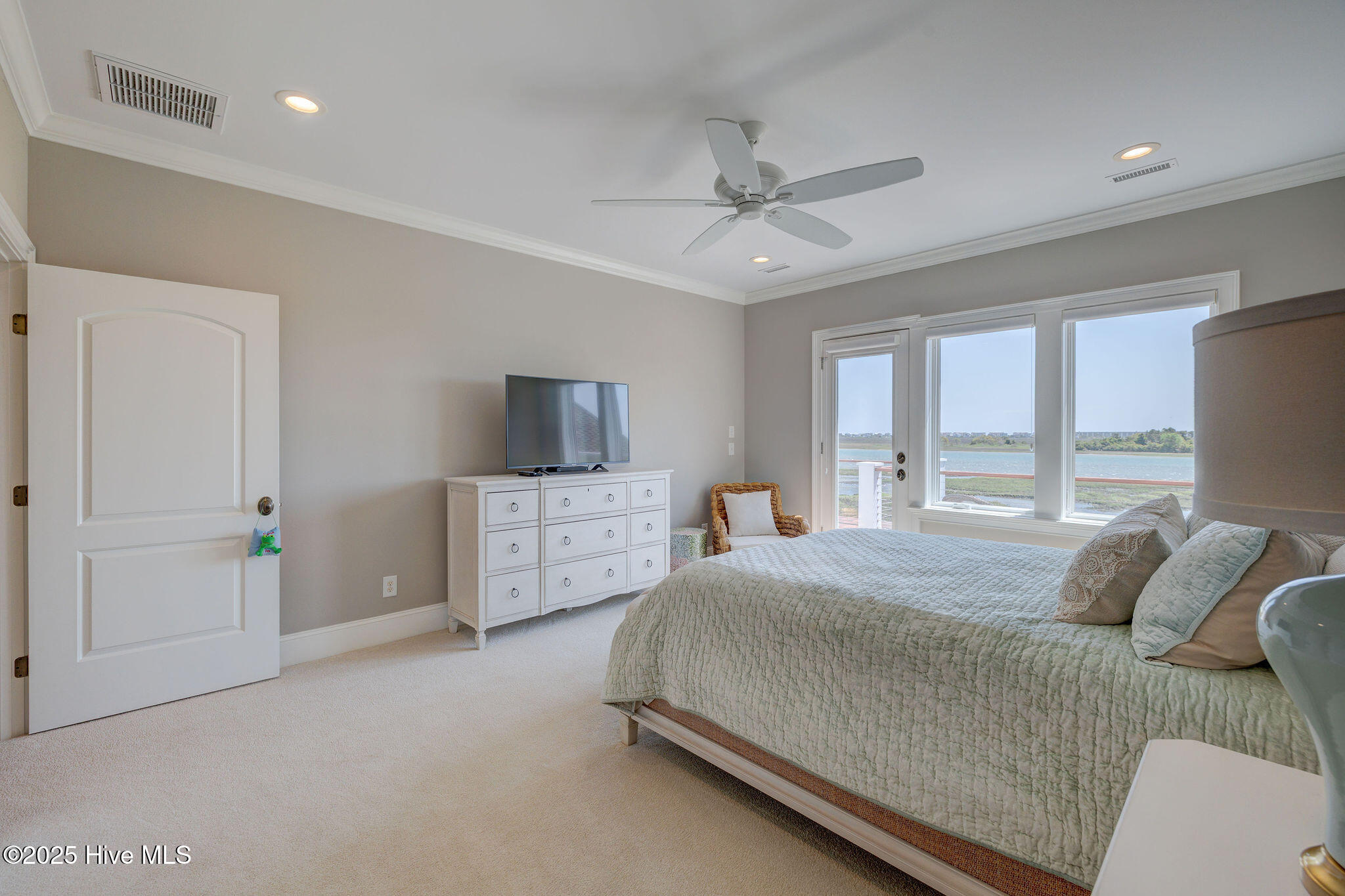 1101 Harborway Place