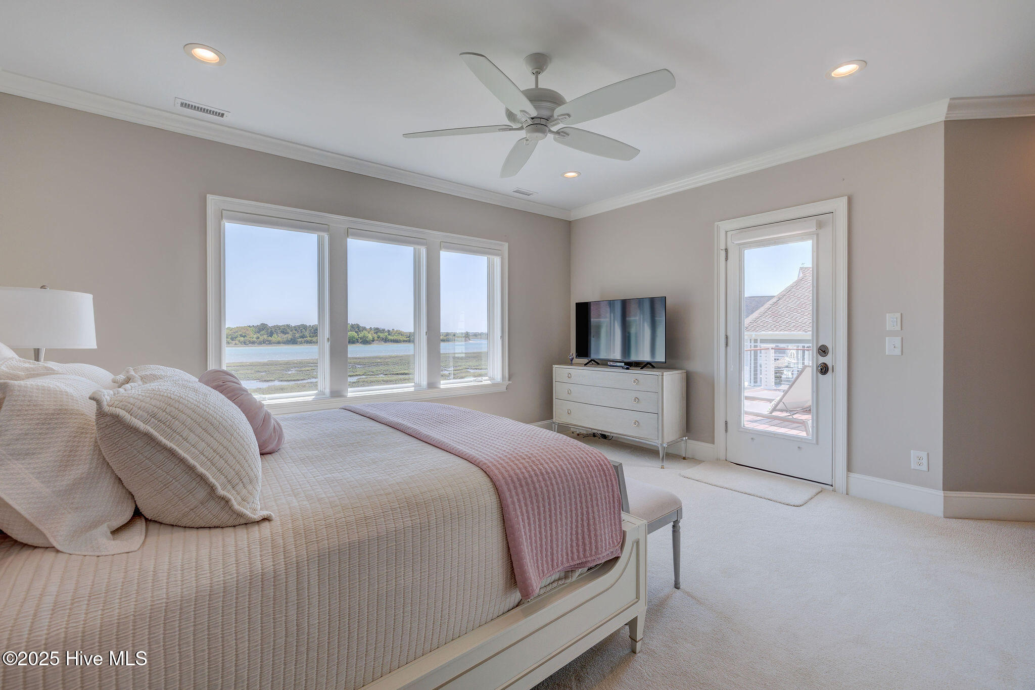 1101 Harborway Place