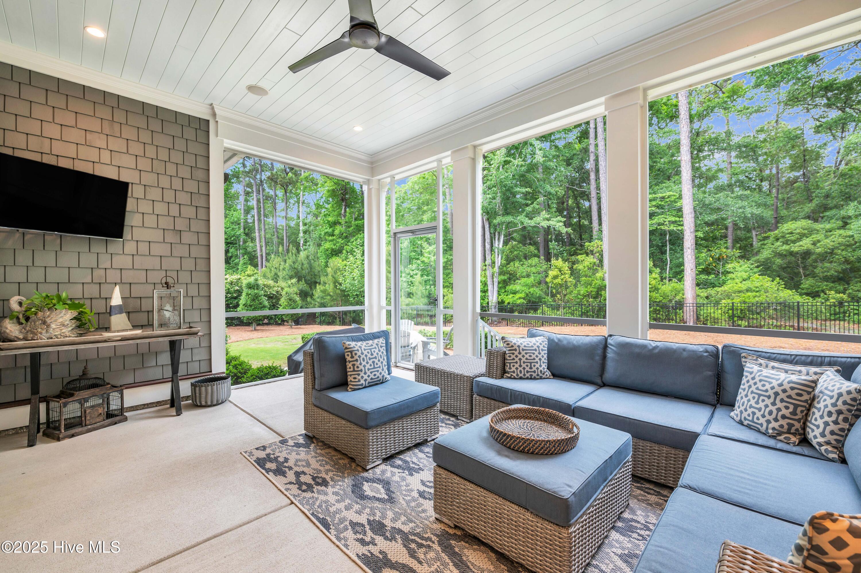 2035 Spanish Wells Drive