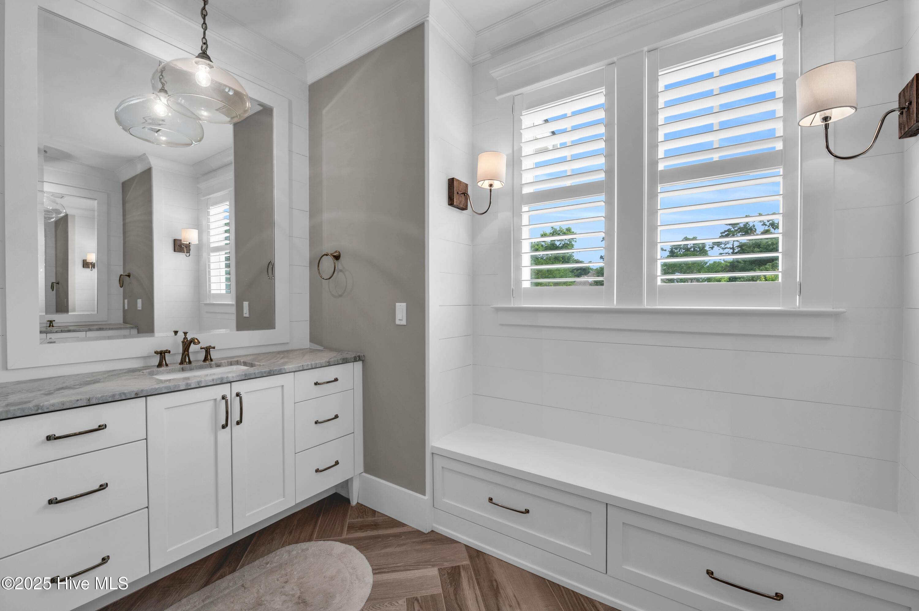 2035 Spanish Wells Drive