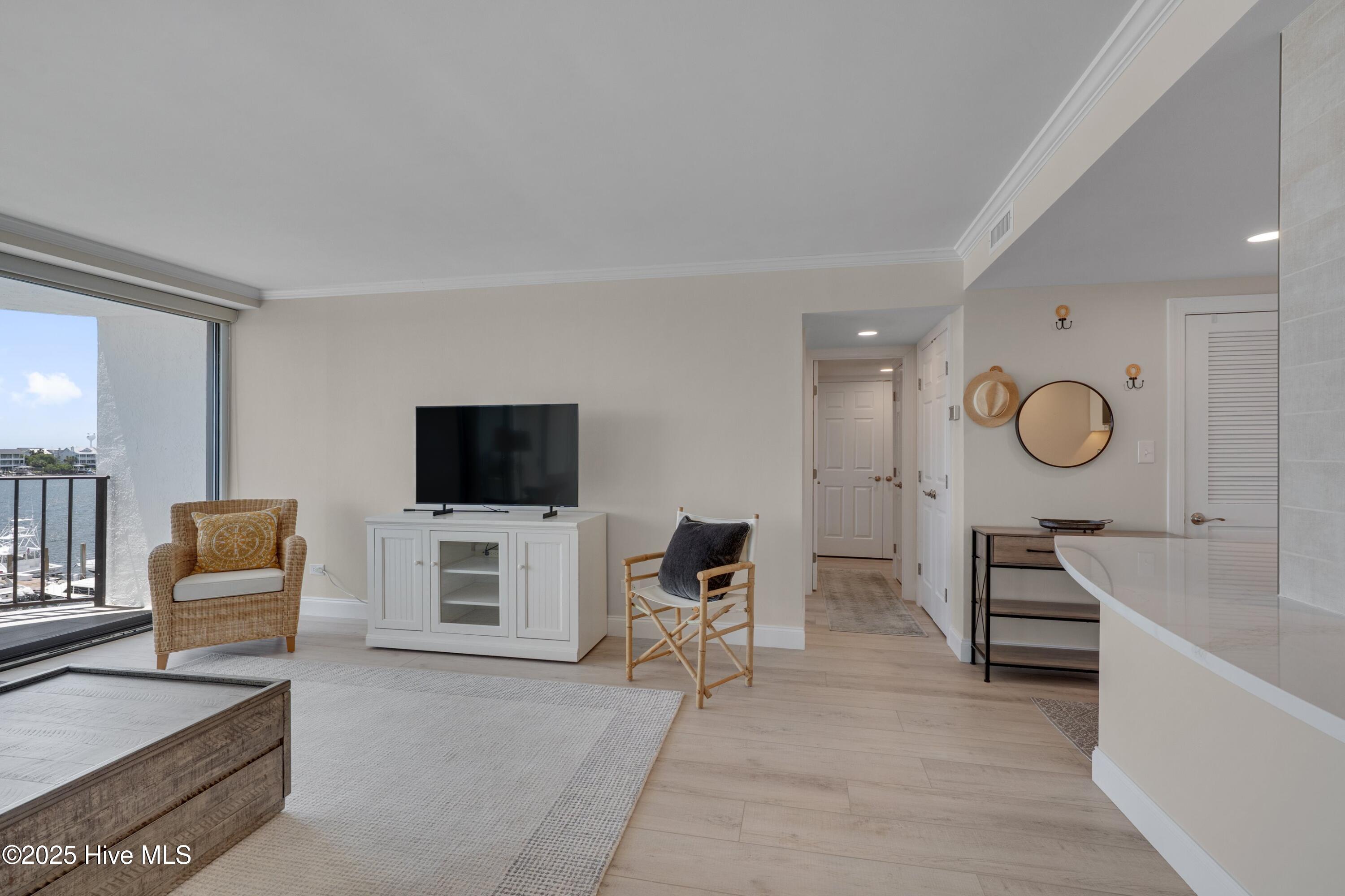 322 Causeway Drive, 503