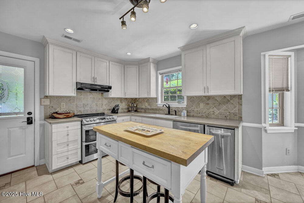 4123 Glen Arbor Drive