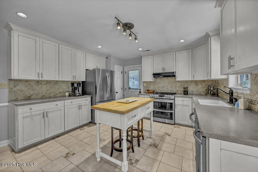 4123 Glen Arbor Drive