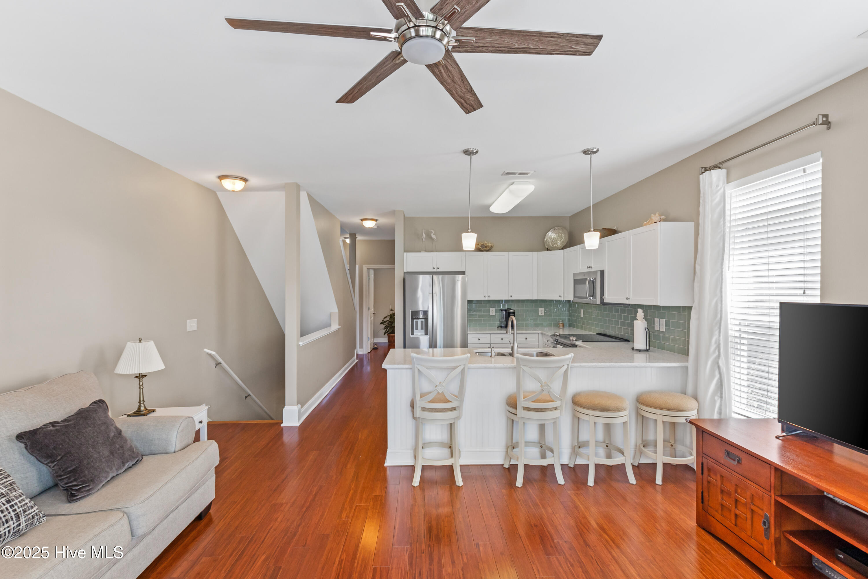 1115 Mackerel Lane 2