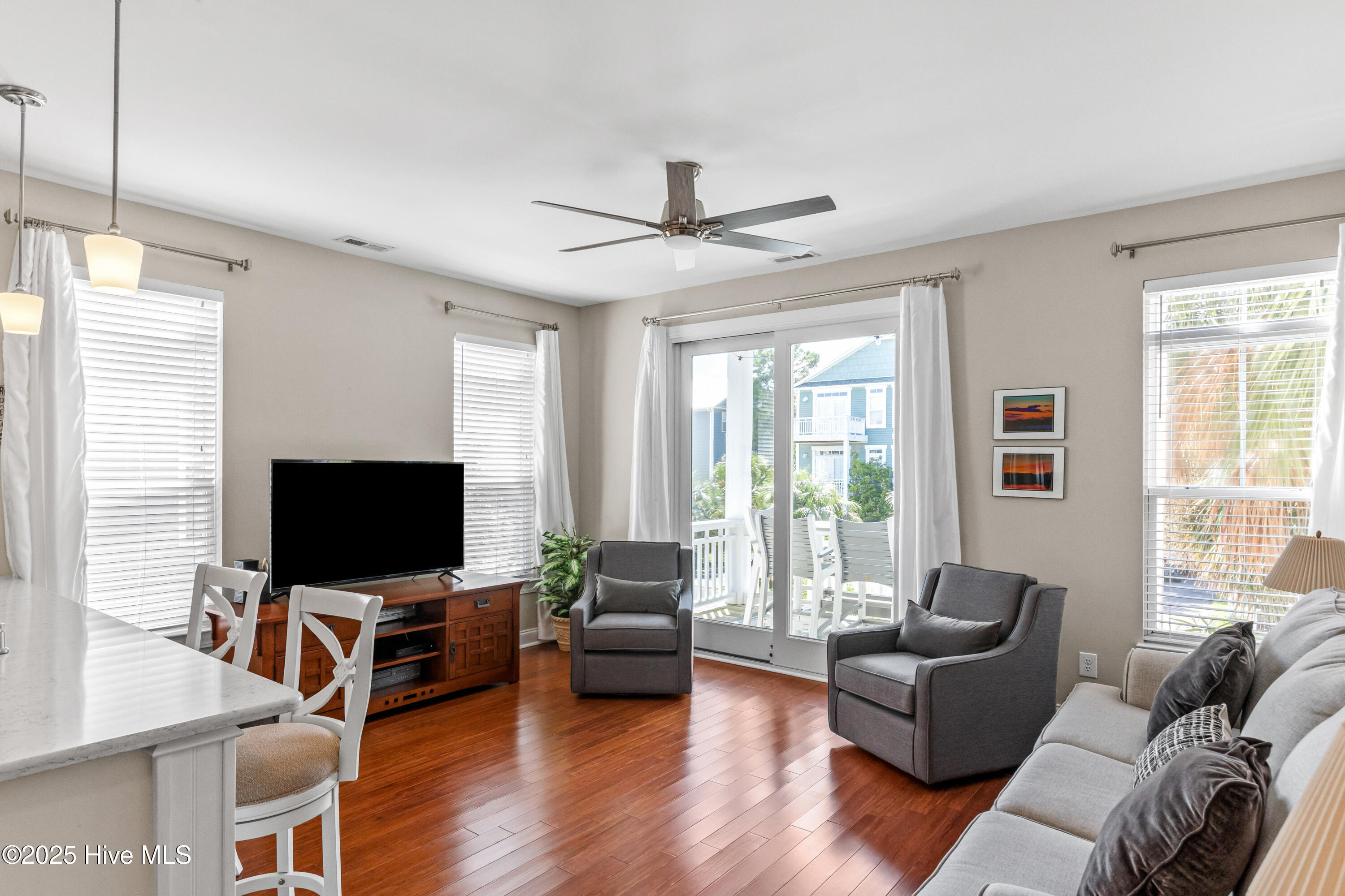 1115 Mackerel Lane 2