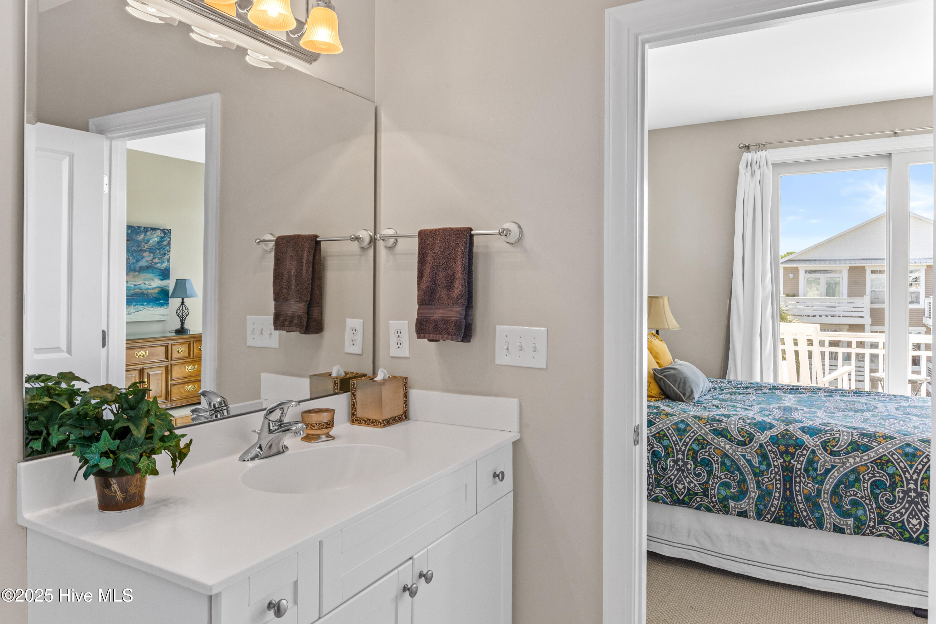 1115 Mackerel Lane 2