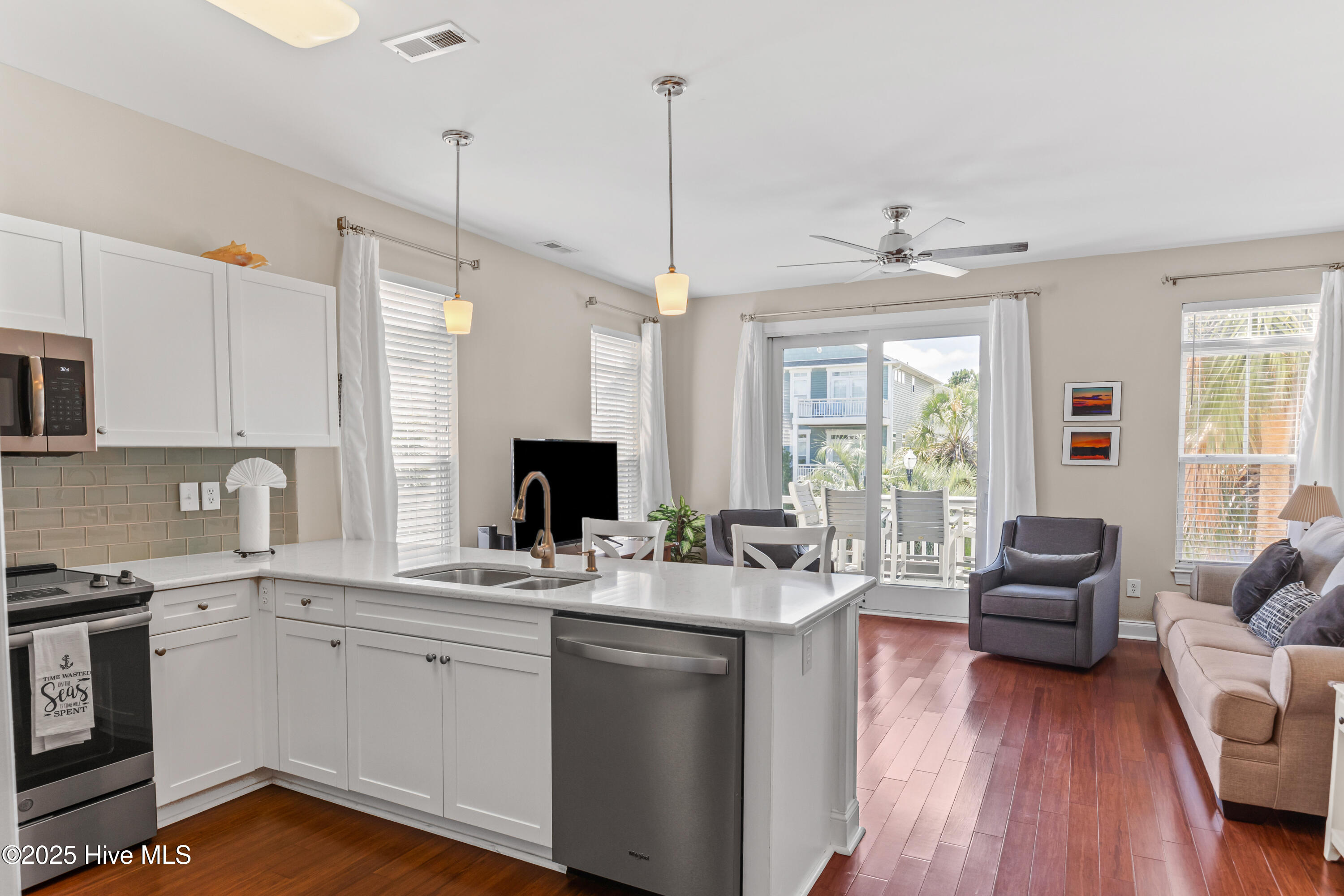 1115 Mackerel Lane 2