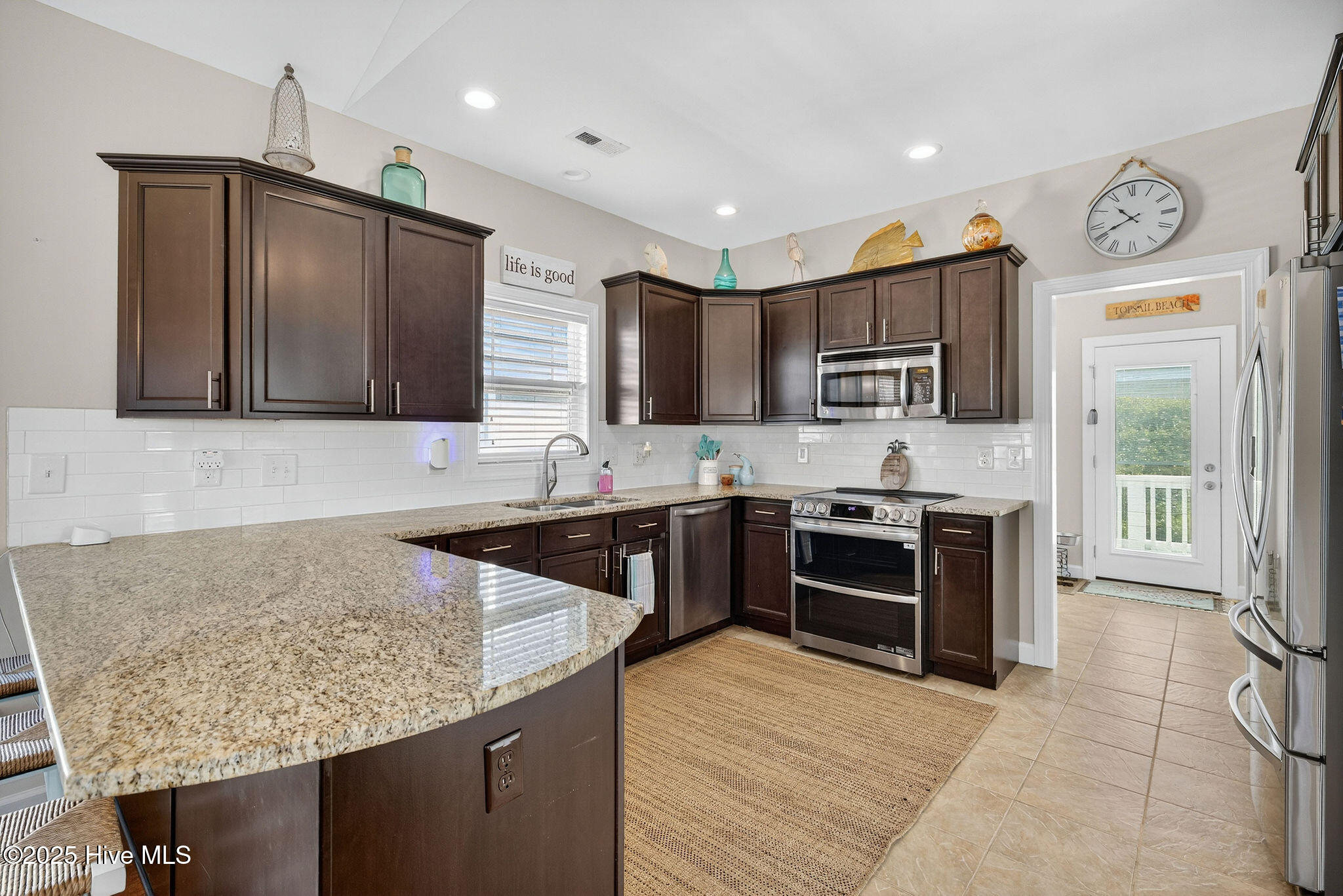 123 Coastal Cay, Surf City