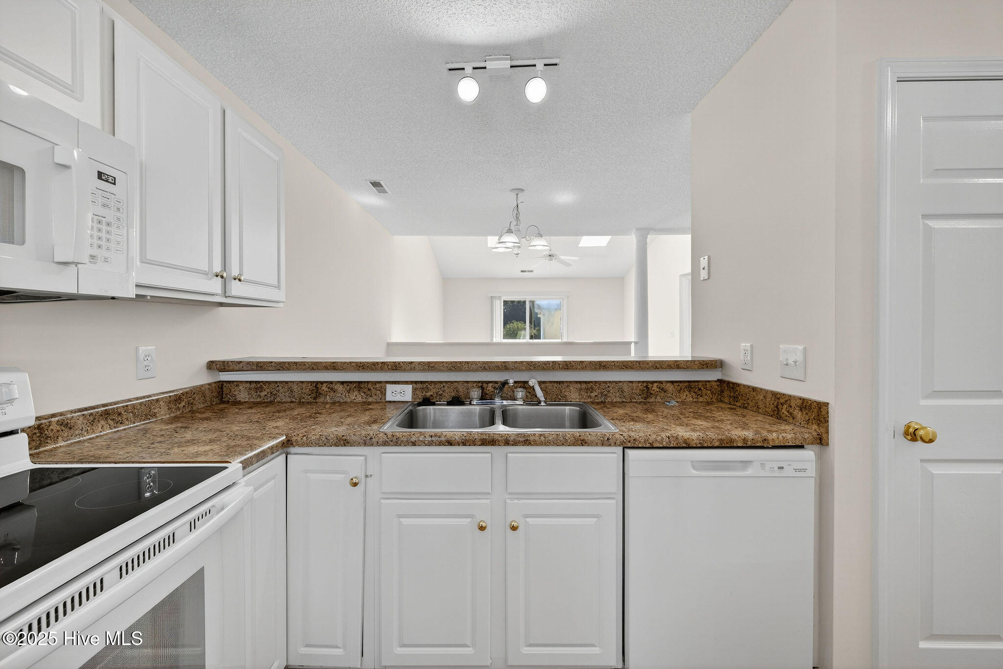 4629 Mcclelland Drive, T-202, Wilmington Unit: T-202