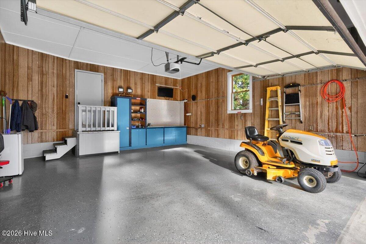 39 Country Club Drive