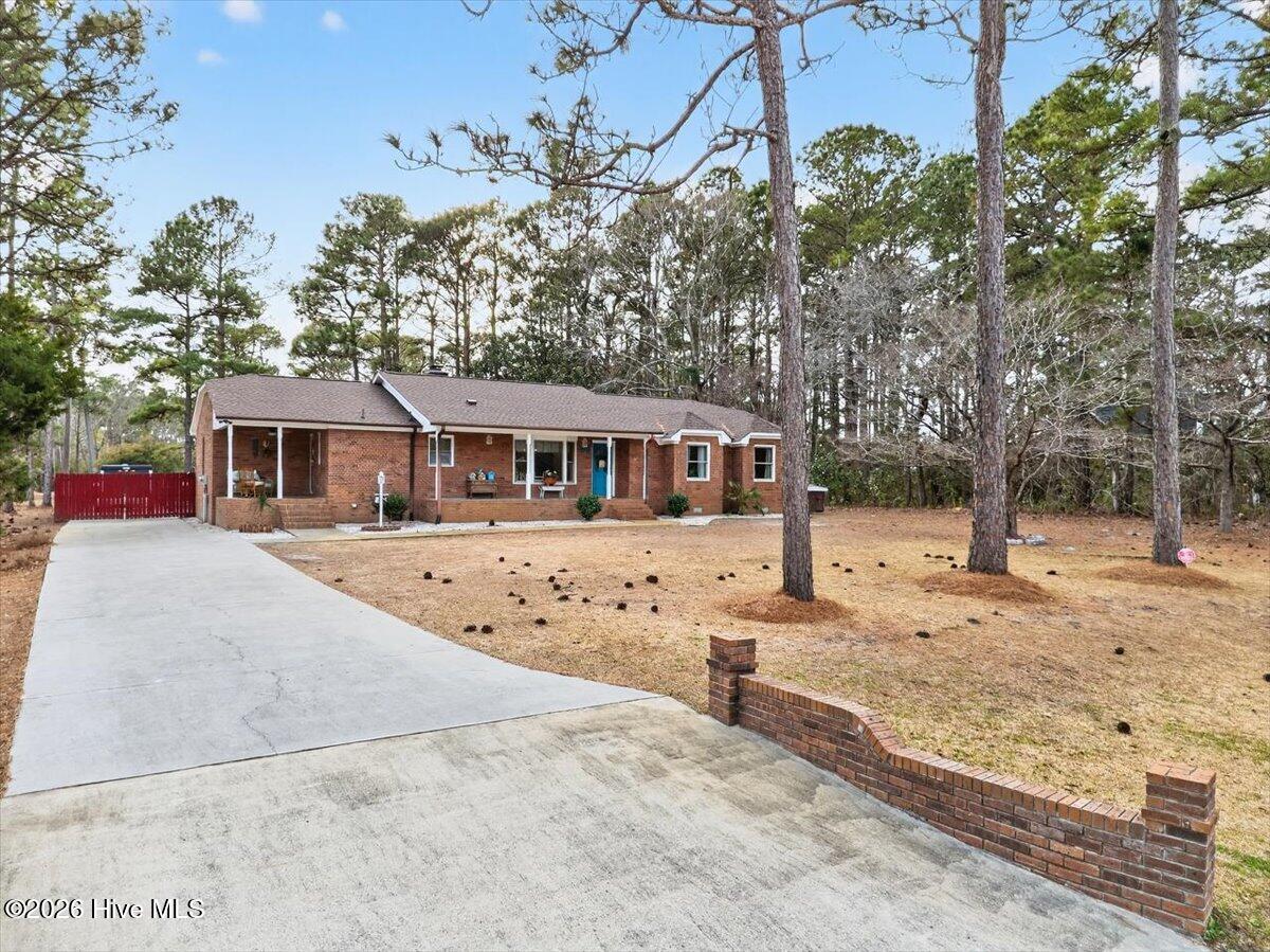 39 Country Club Drive