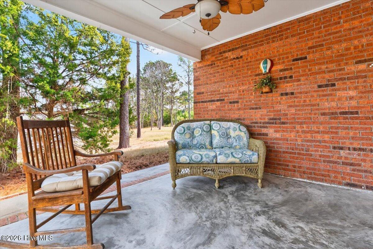 39 Country Club Drive