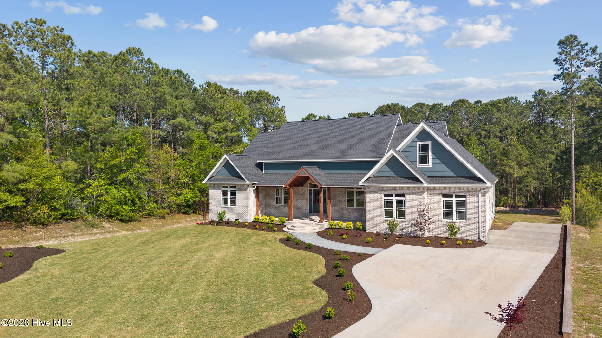 406 Compass Point