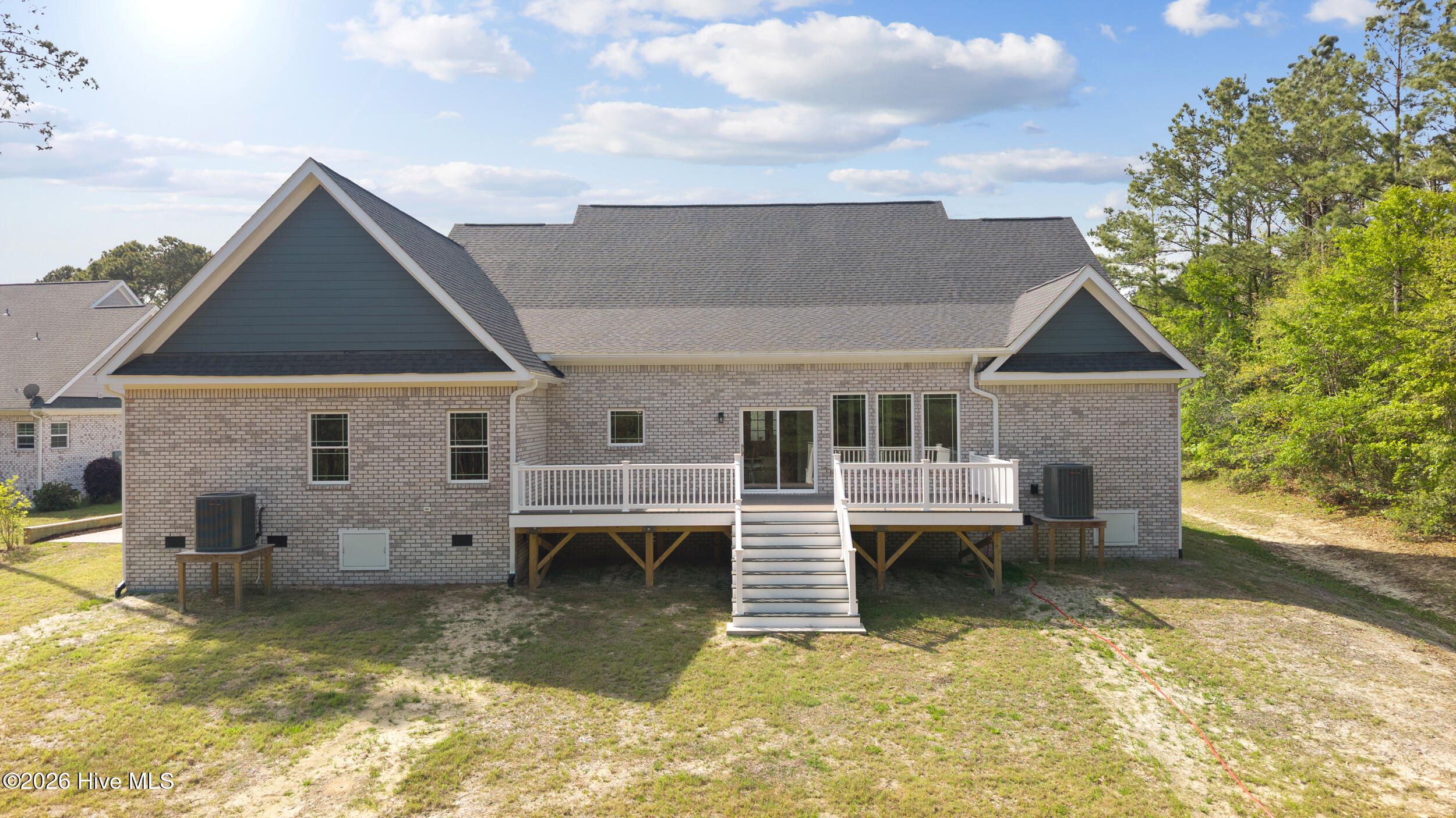 406 Compass Point
