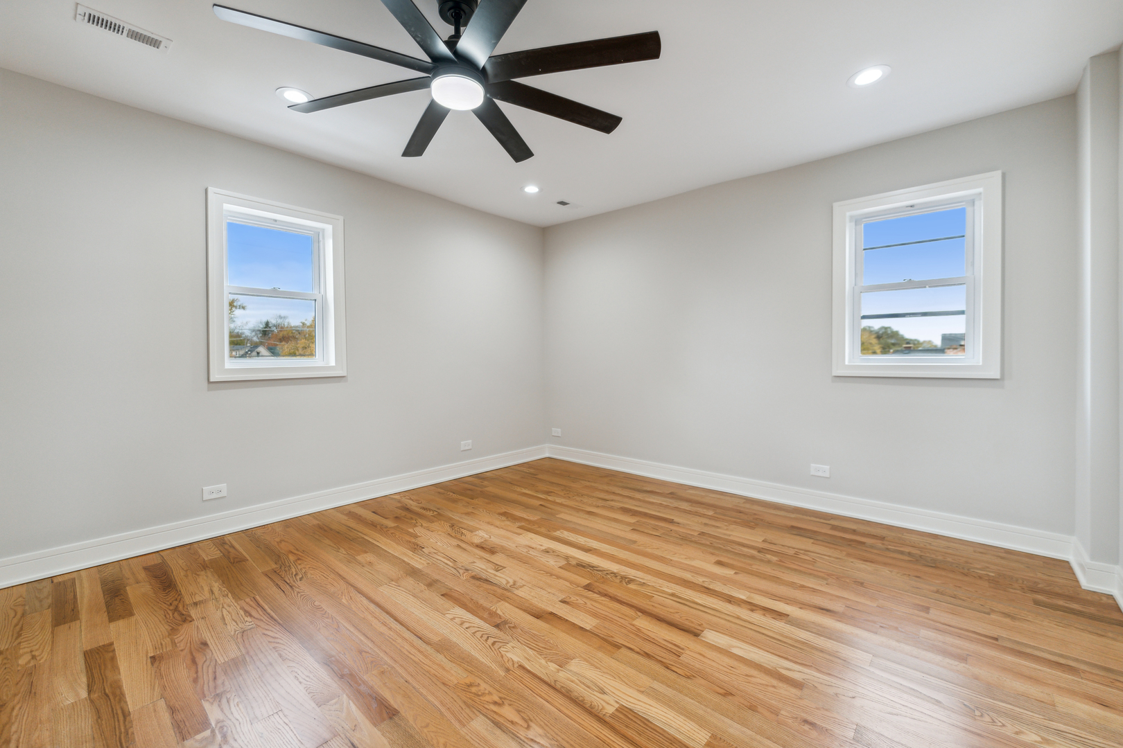 9618 S Loomis Street