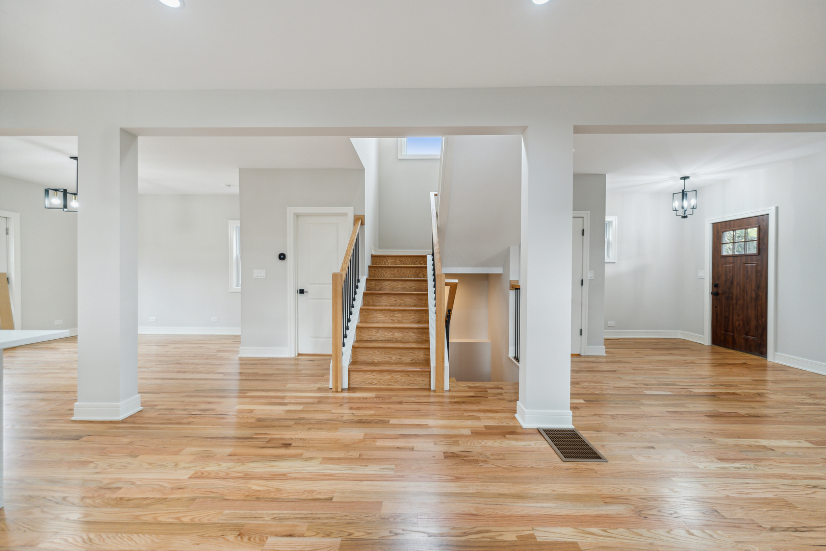 9618 S Loomis Street