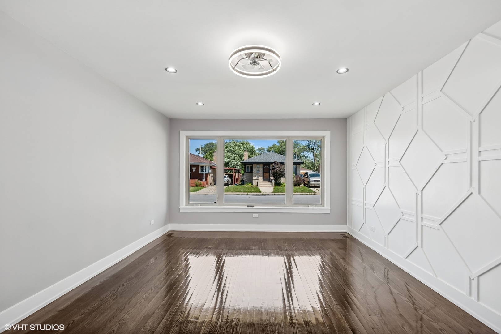 12830 S Carpenter Street S