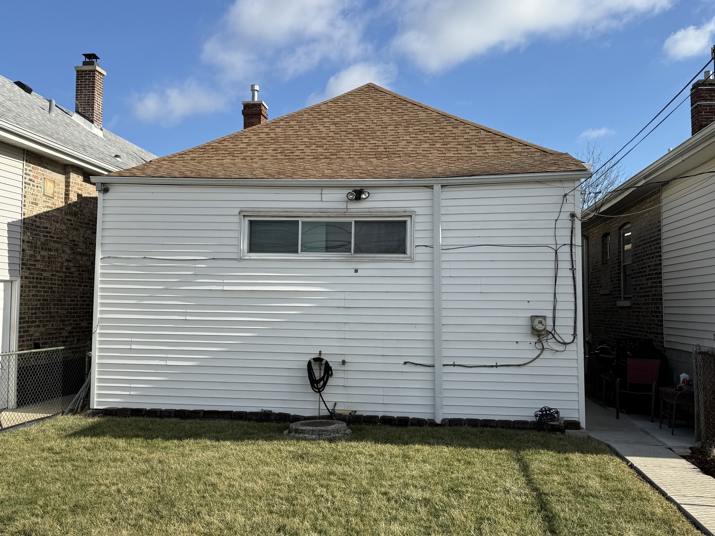 6226 S Francisco Avenue