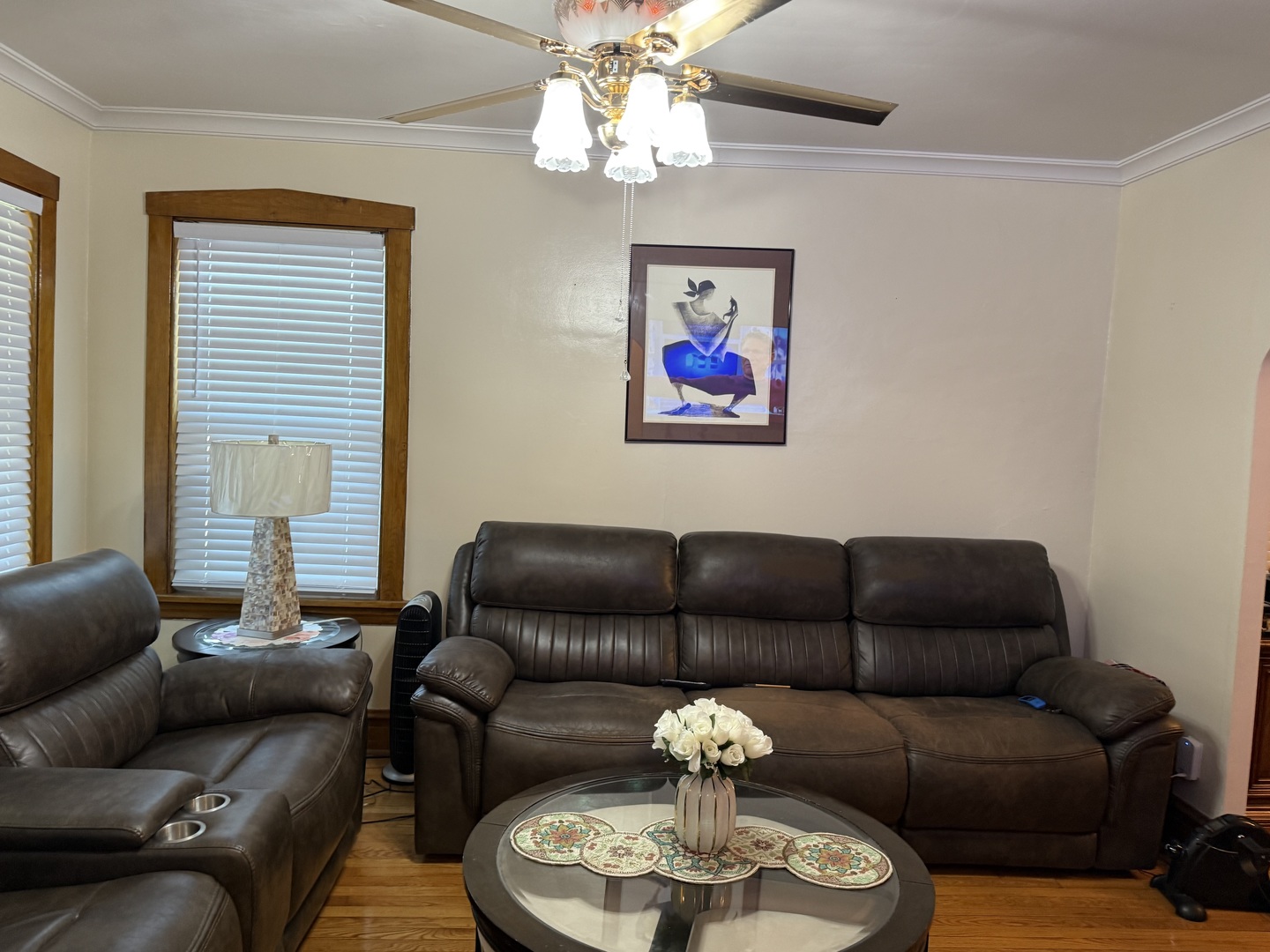 6226 S Francisco Avenue