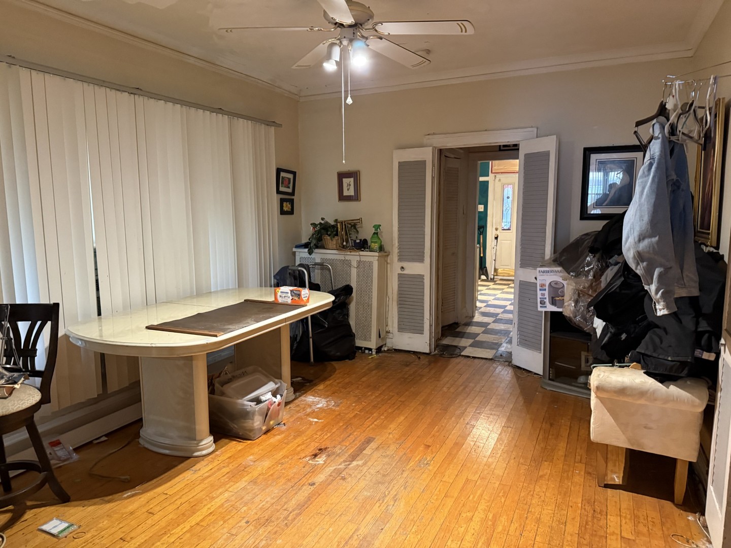 7653 S Yates Boulevard