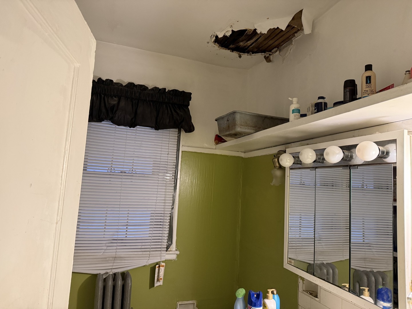 7653 S Yates Boulevard