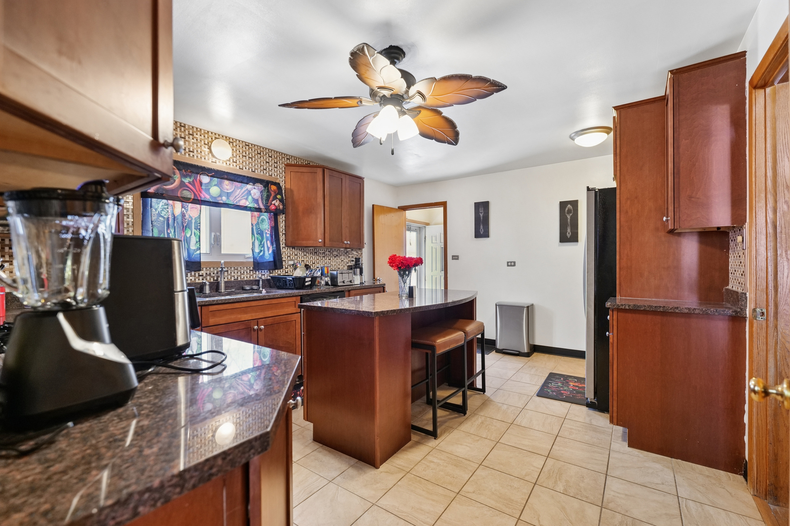 4437 W 100th Street