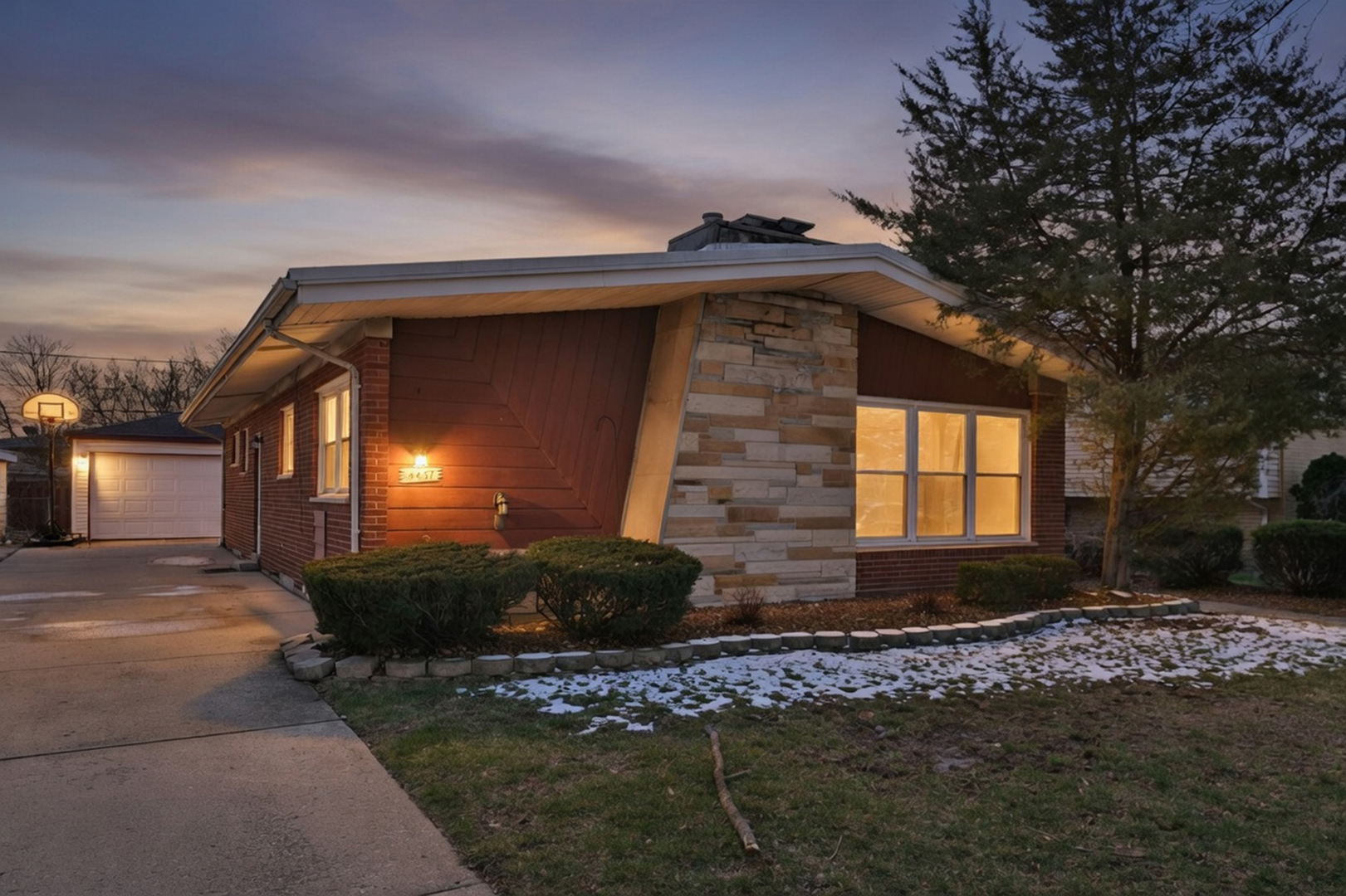 4437 W 100th Street