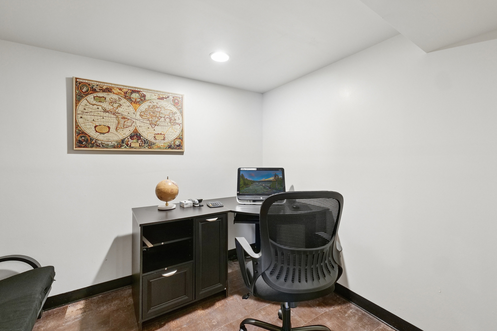 4437 W 100th Street