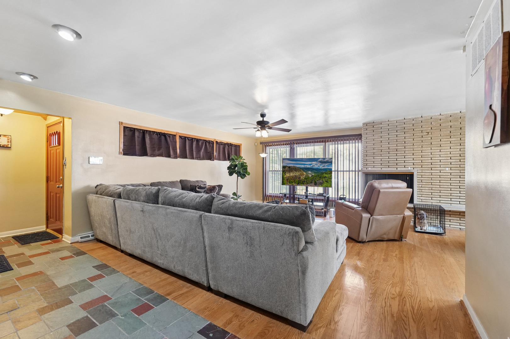 4437 W 100th Street