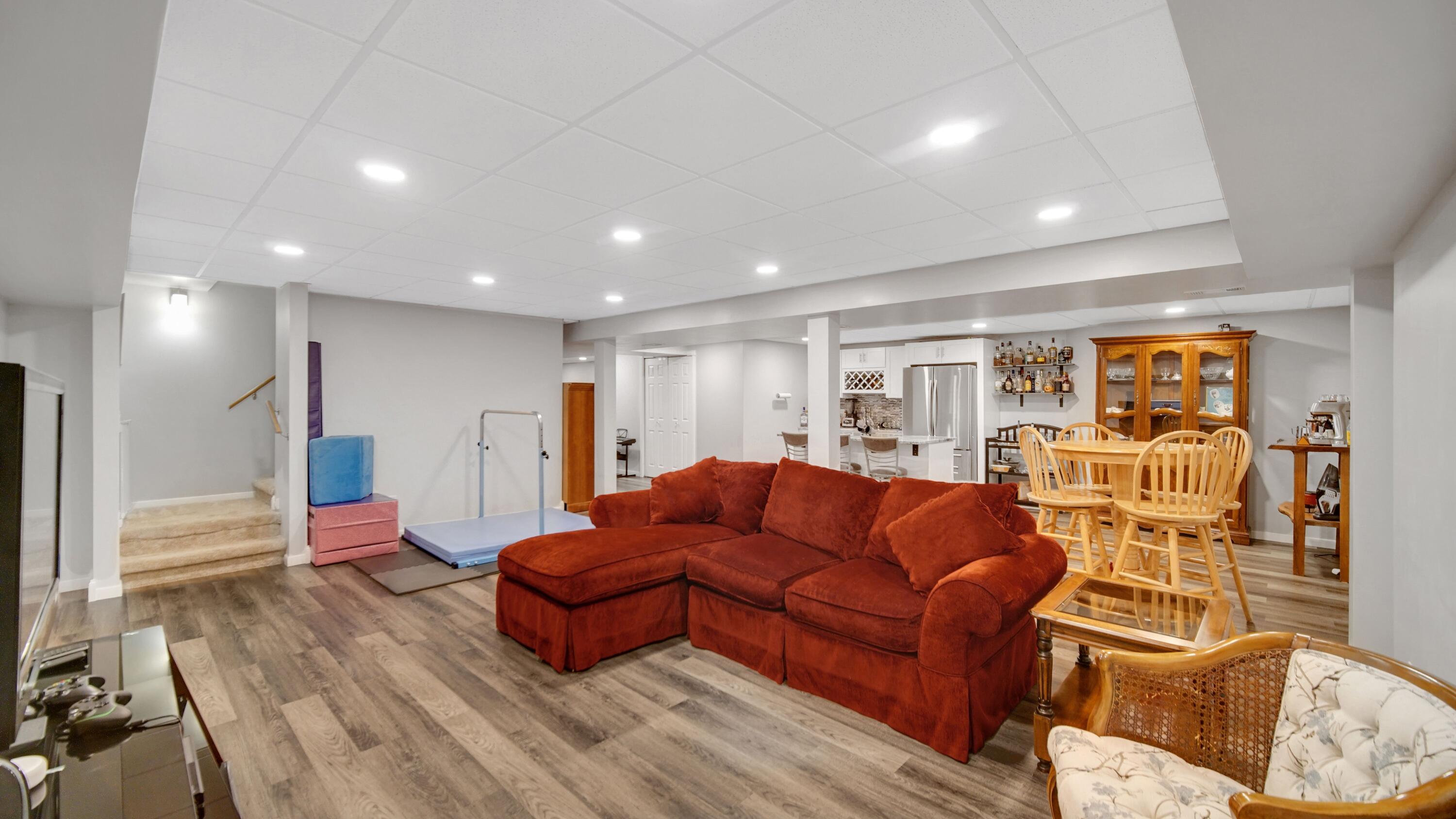 9160 Schillton Drive