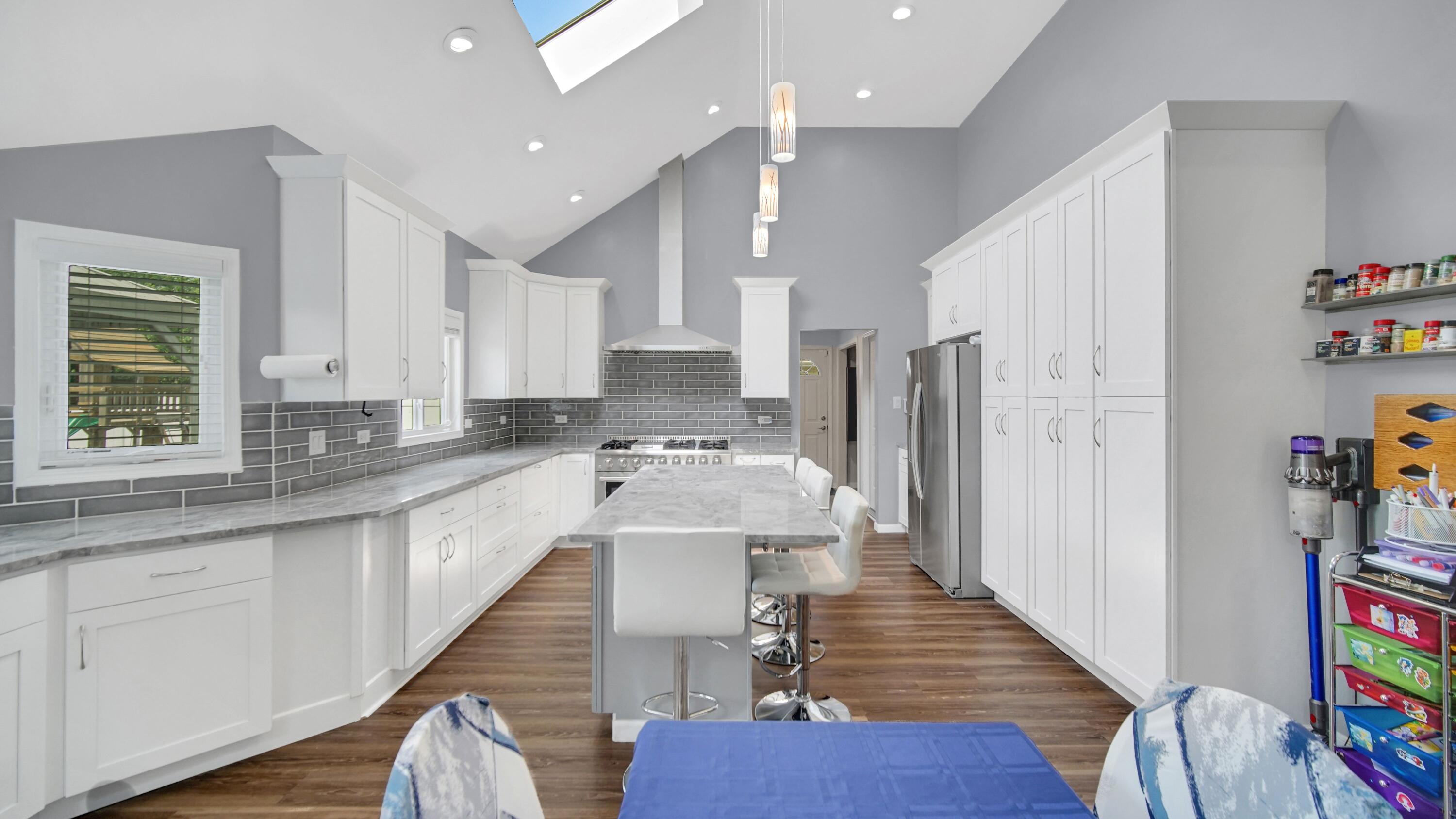 9160 Schillton Drive