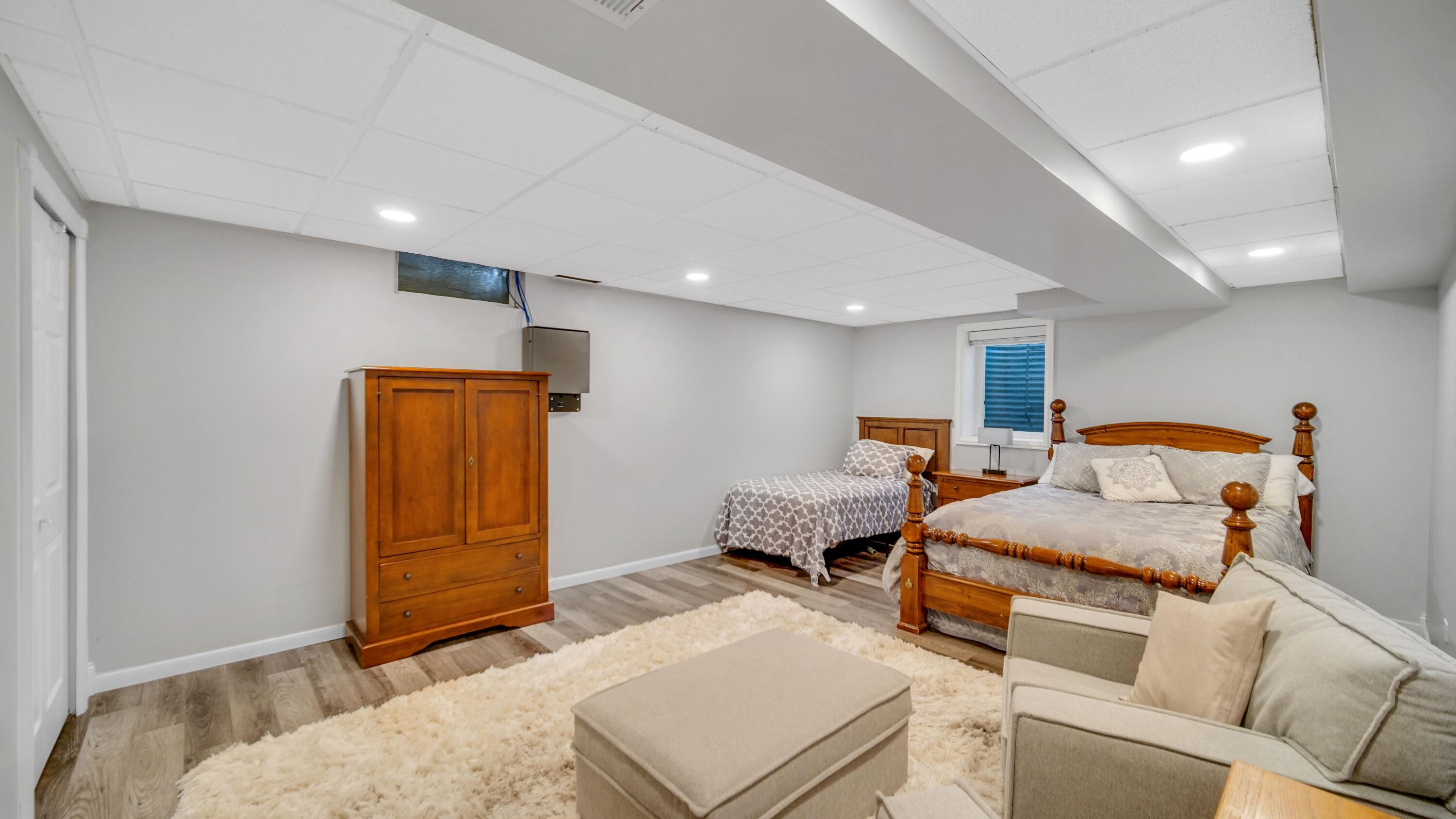 9160 Schillton Drive